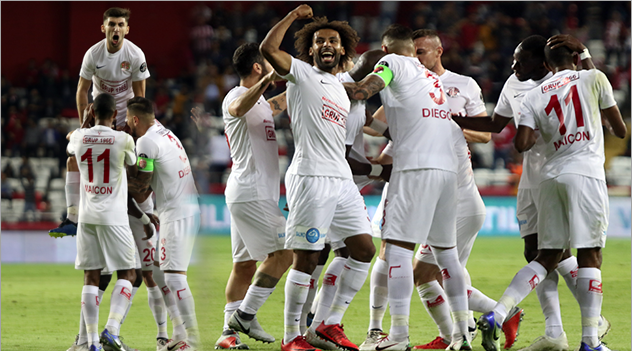 Paşa deplasmanındayız