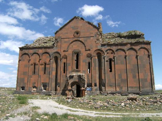 DOĞUDAKİ CENNET KARS