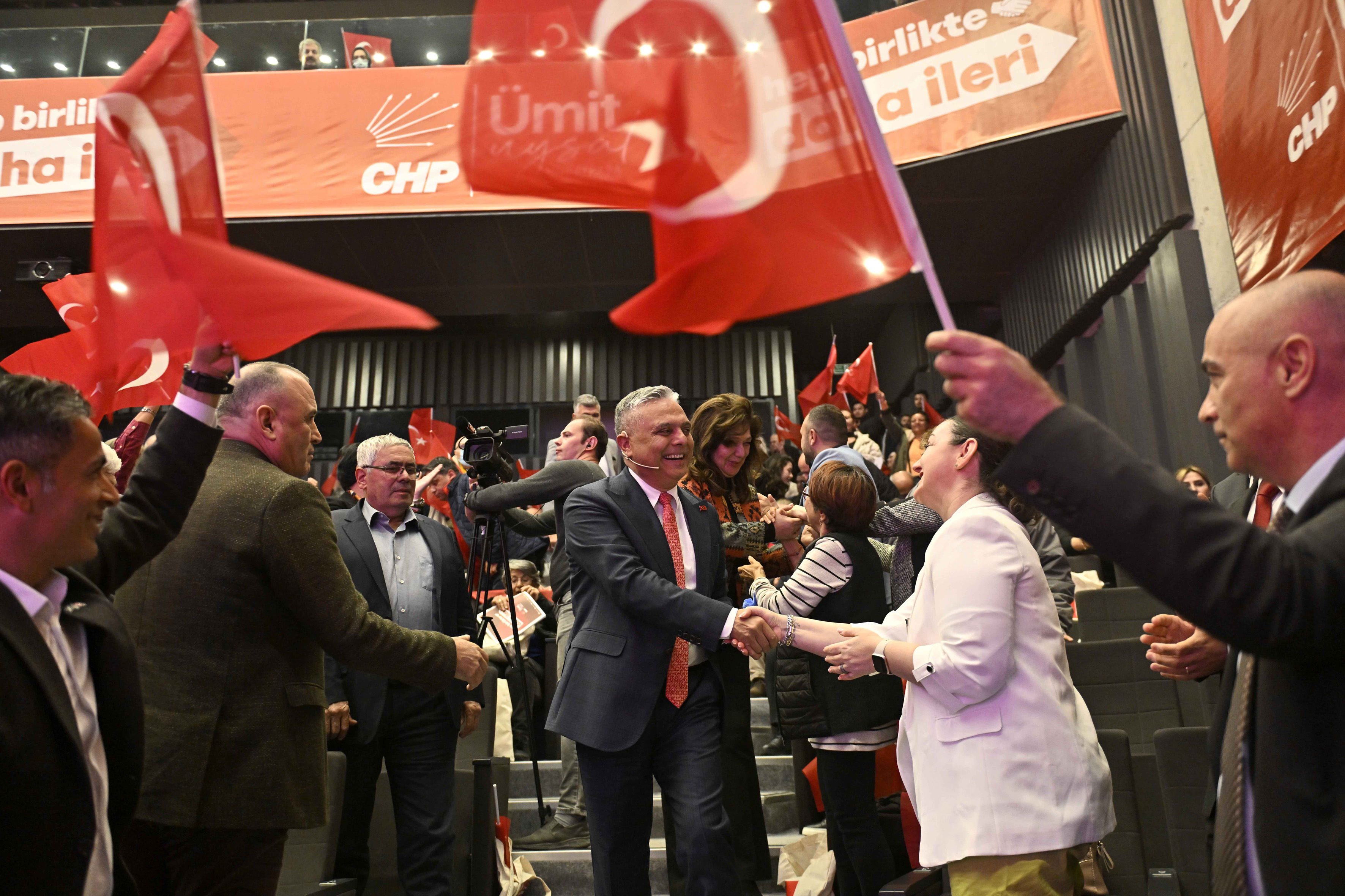 Ümit Uysal'dan 10 başlıkta 35 Proje