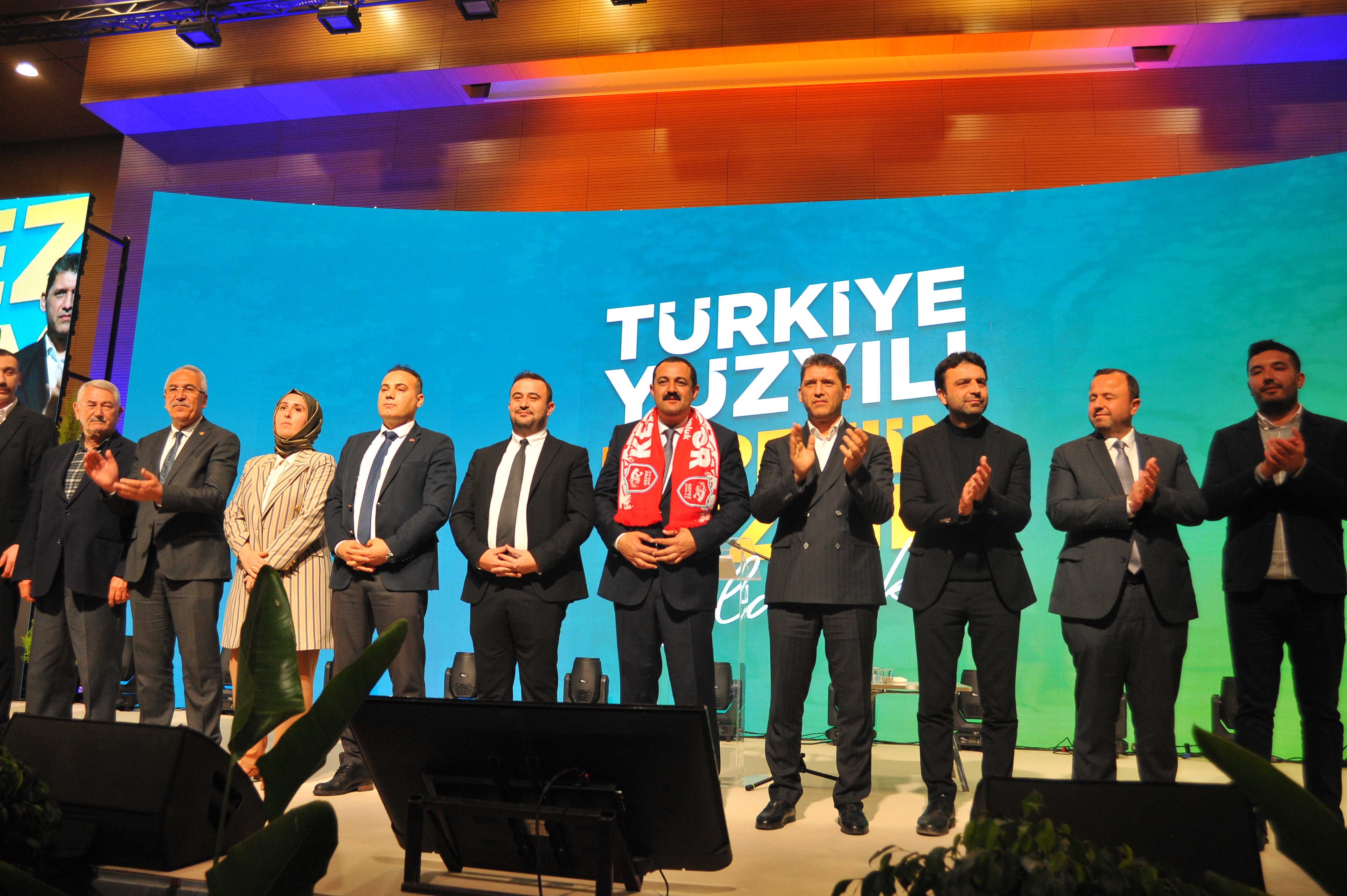 Rıza Sümer: 'Kepez yıllardır olduğu gibi yine kendisiyle yarışacak'