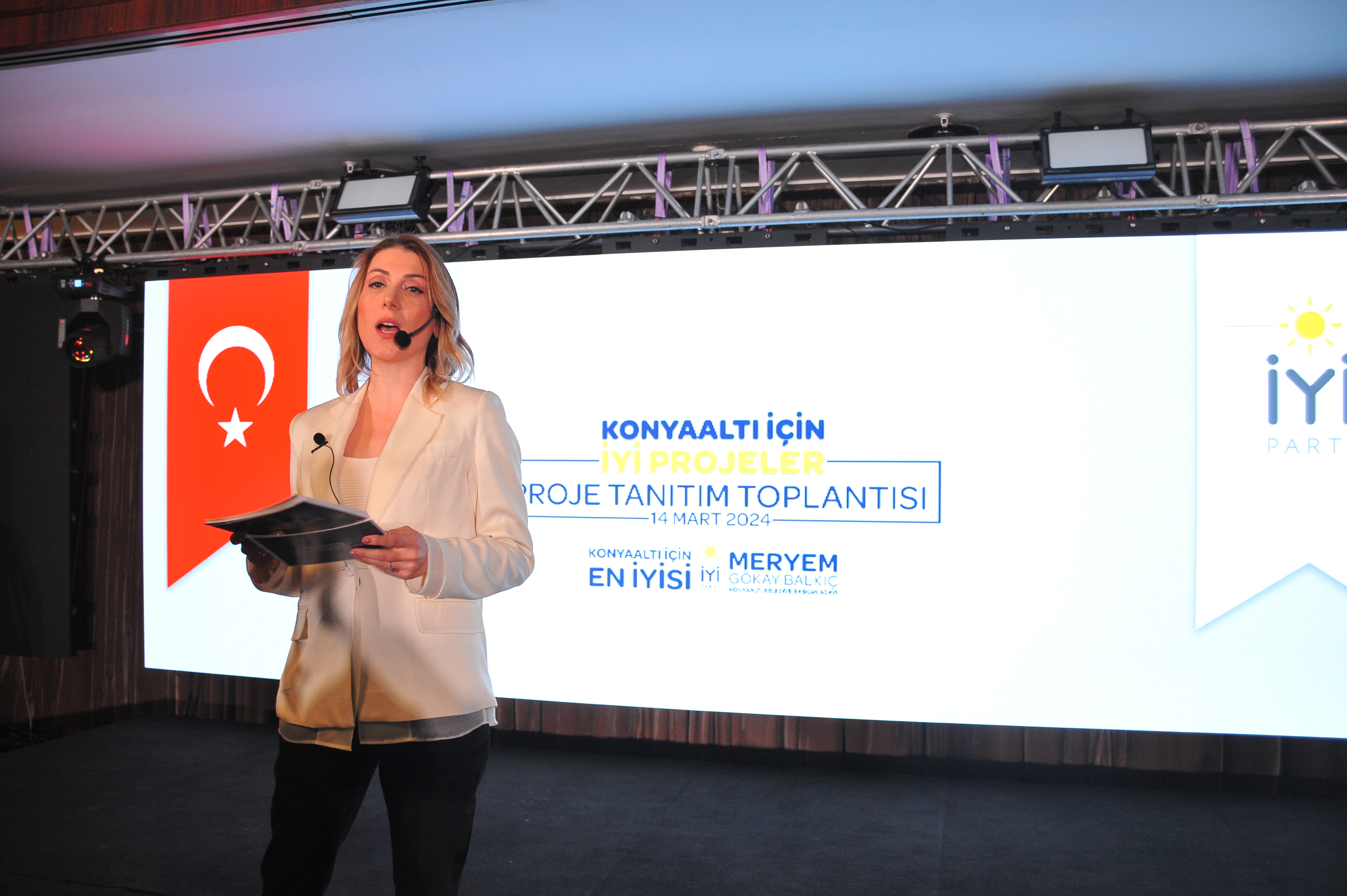 Balkıç projelerini tanıttı