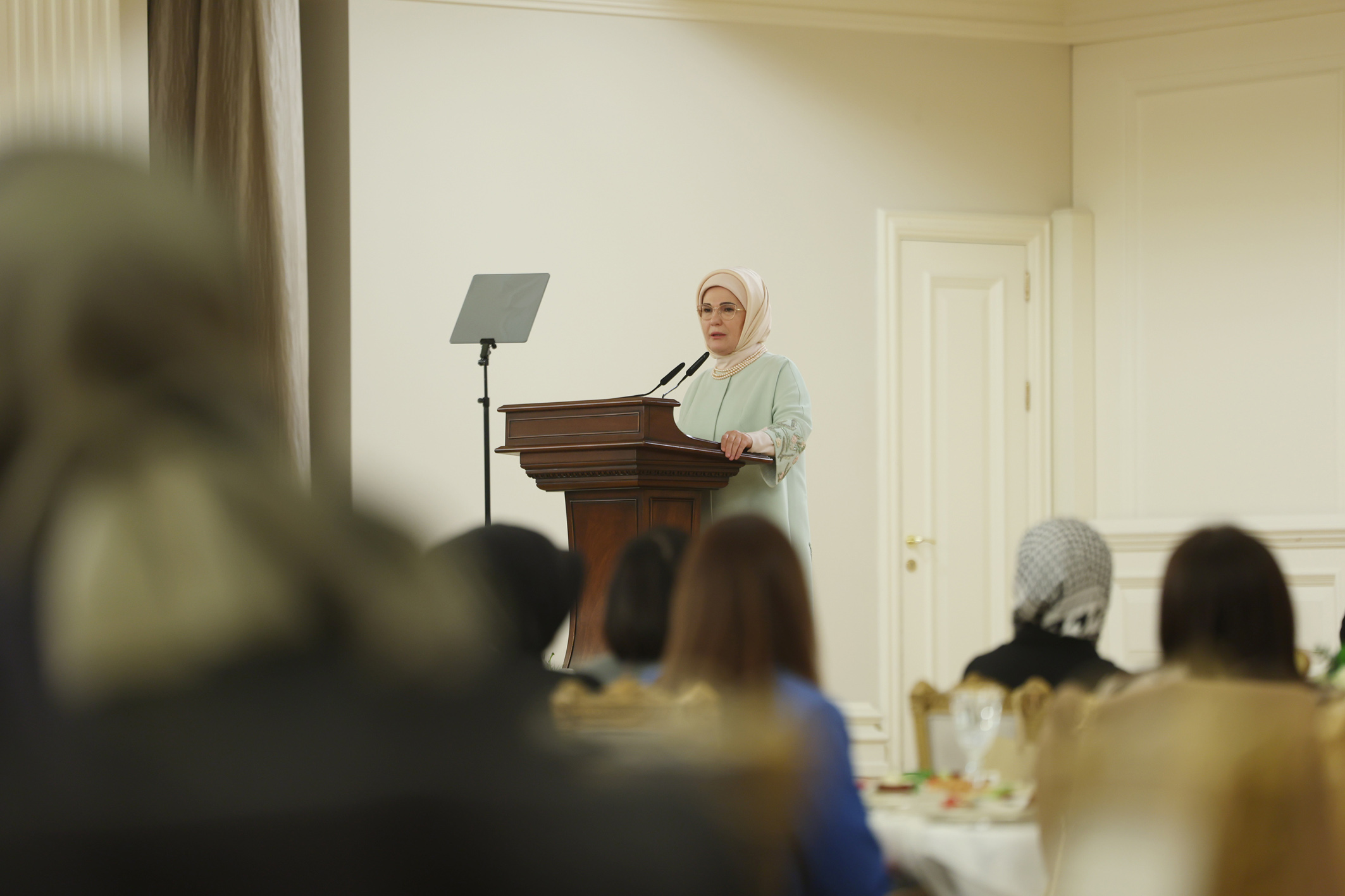 Emine Erdoğan: Koruyucu aile sayısını 8 bin 307'ye çıkardık