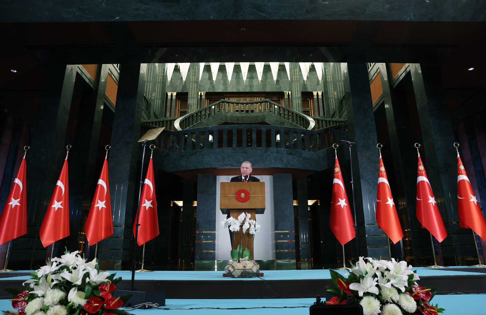 Cumhurbaşkanı Erdoğan: Bizim kültürümüzde devlet hem anadır hem babadır
