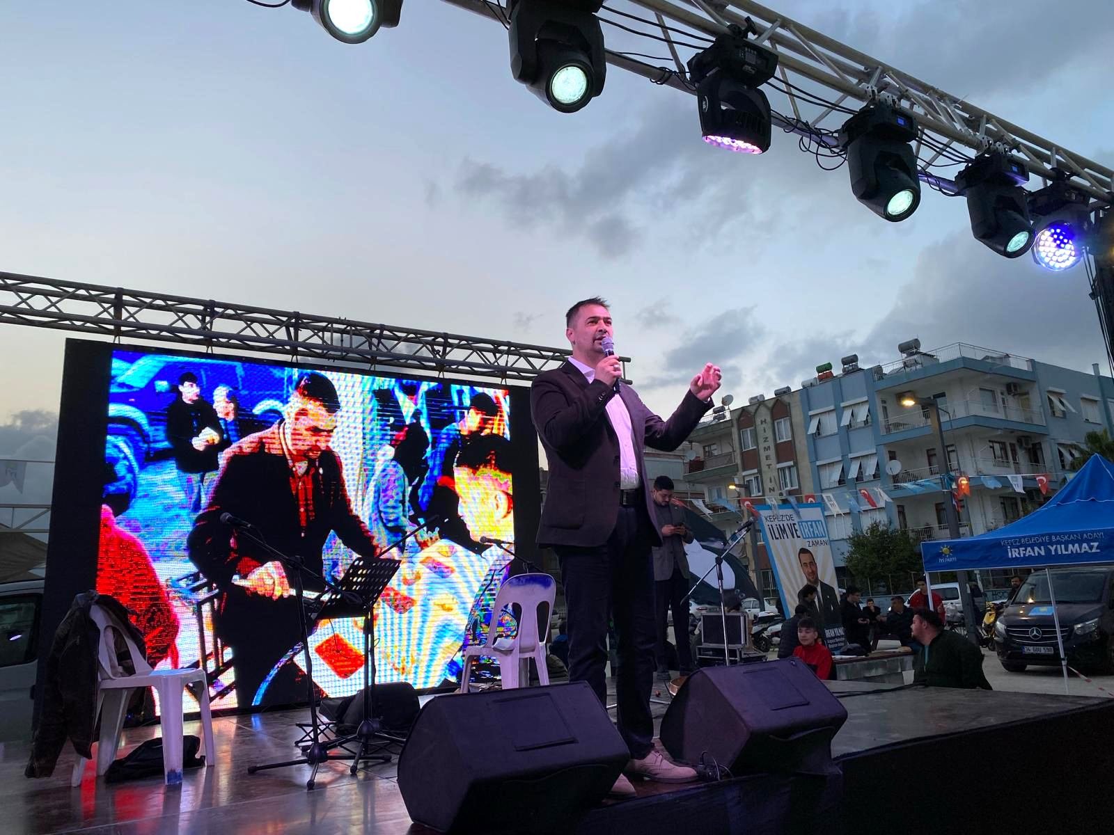 Aykut Yılmaz; "Kepez'in en büyük sorunu çarpık kentleşme"