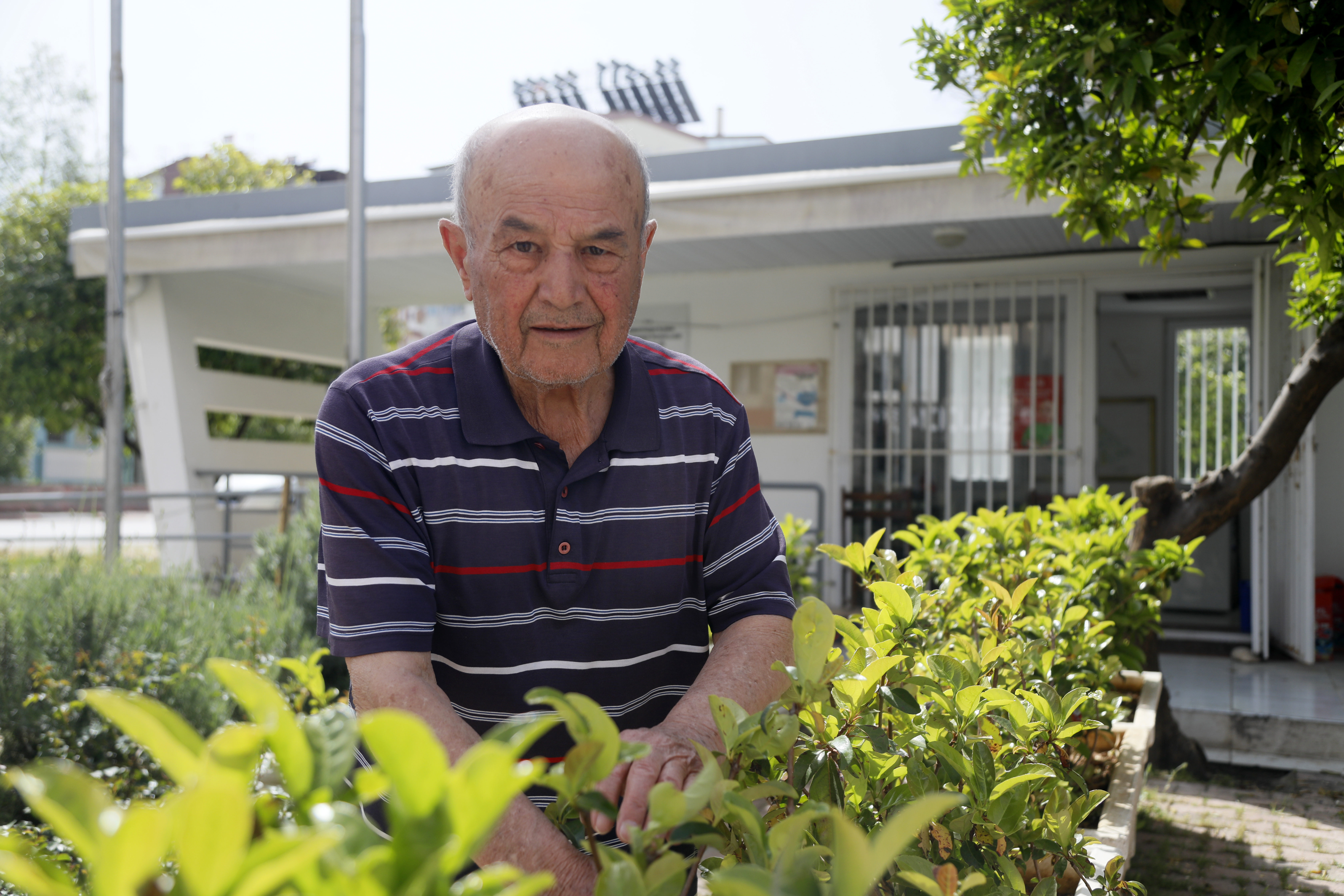 Mahallenin 46 yıllık 'muhtar dedesi', son seçimi kaybetti