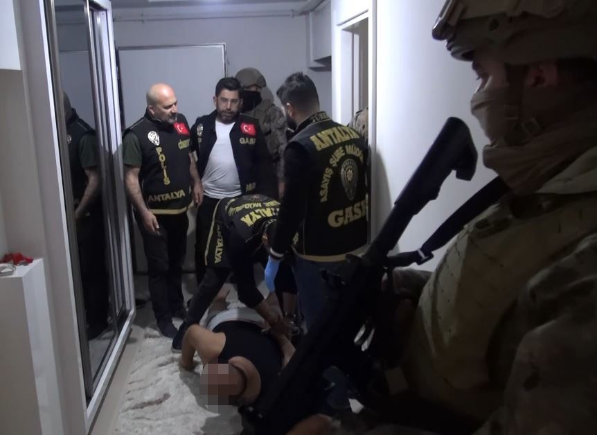 Gece kulübüne düzenlenen saldırının ardından cinayet bürodan "Paket" operasyonu