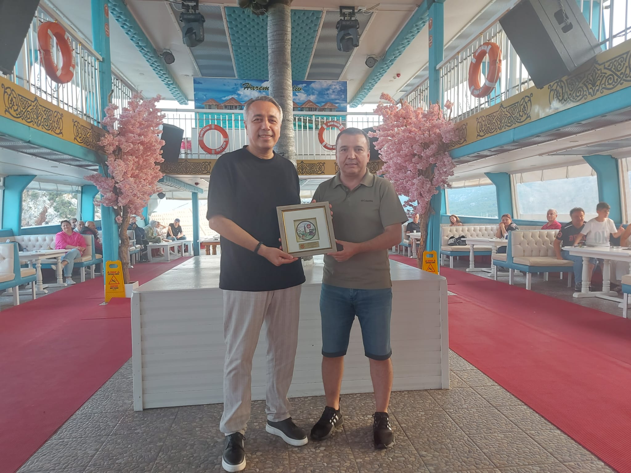 Antalya Gazeteciler Cemiyeti üyelerinden deniz keyfi