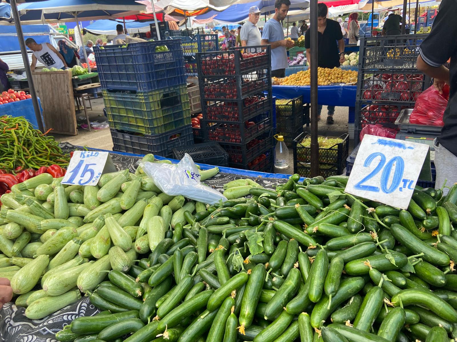 Antalya'da Pazar Ve Market Fiyatları Arasında İki Kat Fark Var! Pazar Alışverişi Yapacaklar Dikkat!