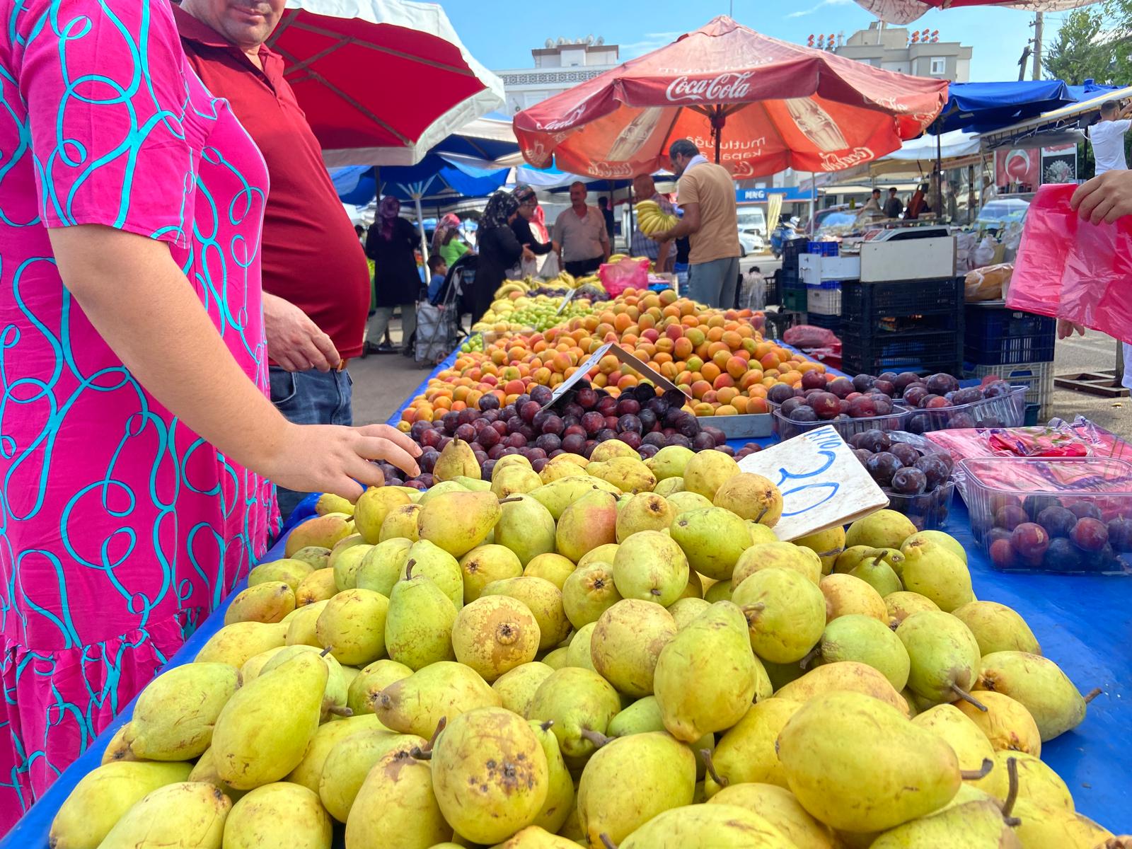 Antalya'da Pazar Ve Market Fiyatları Arasında İki Kat Fark Var! Pazar Alışverişi Yapacaklar Dikkat!