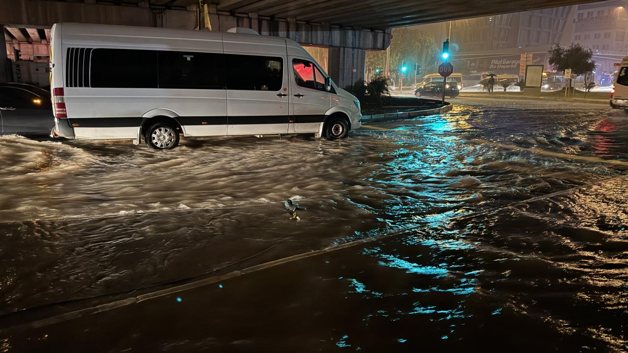 Antalyalılar Dikkat! Meteorolojiden Uyarı Geldi? Ekipler Teyakkuzda!