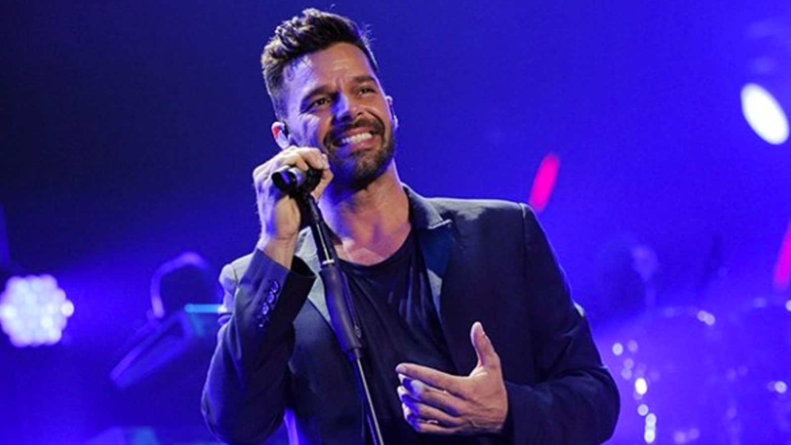 Antalya'da Ricky Martin Fırtınası! Unutulmaz Bir Geceye Hazır Olun!