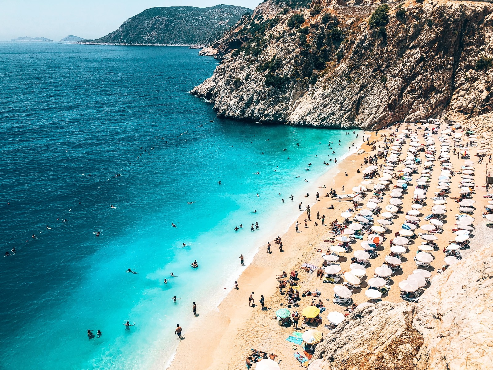 Antalya'da En İyi Plajlar ve Şezlong Fiyatları!