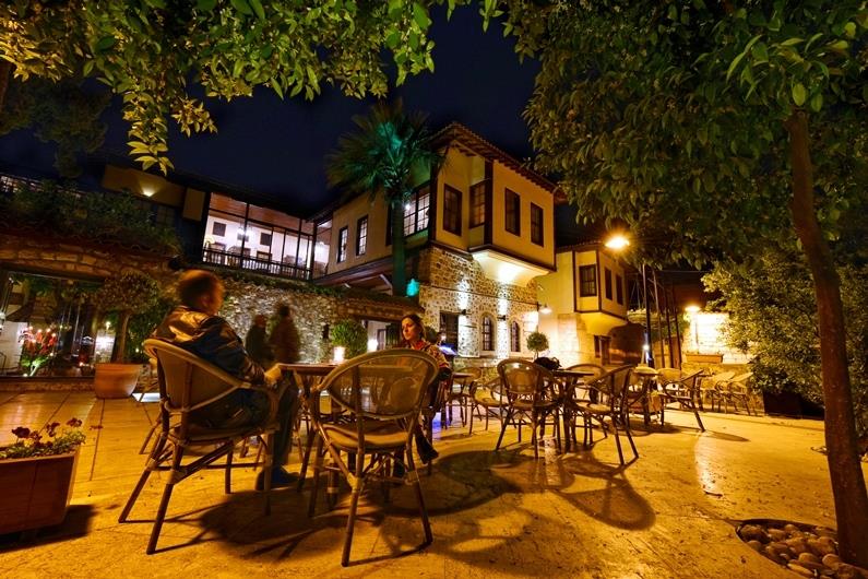 Antalya Kaleiçi'nin Sıra Dışı Çekiciliği