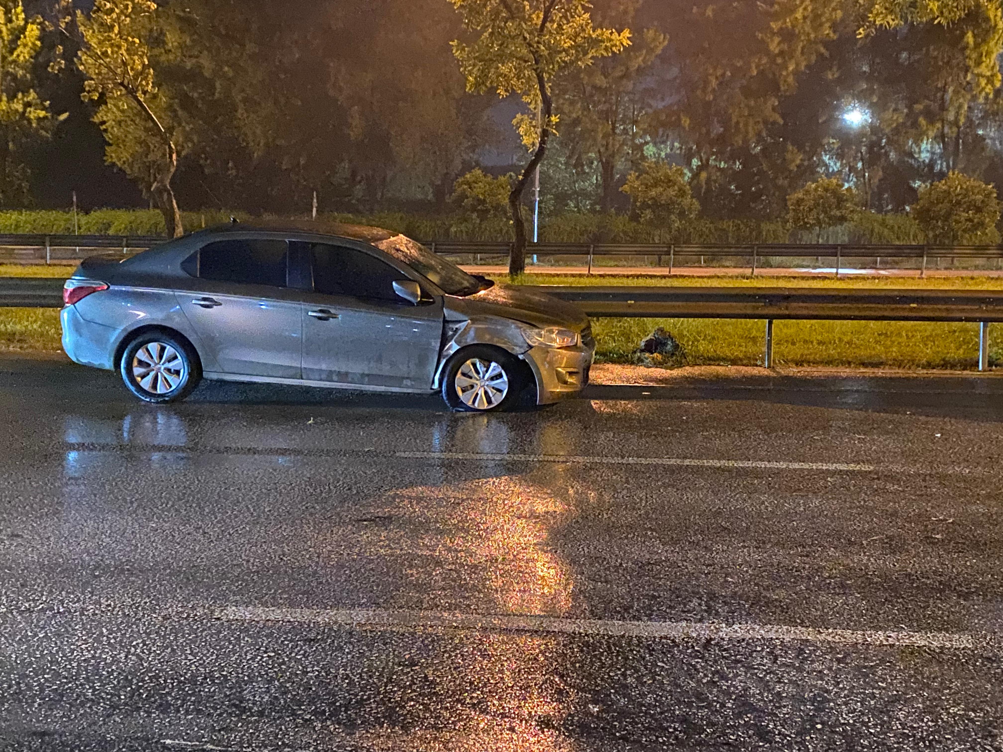 Şiddetli yağış kazaları da beraberinde getirdi
