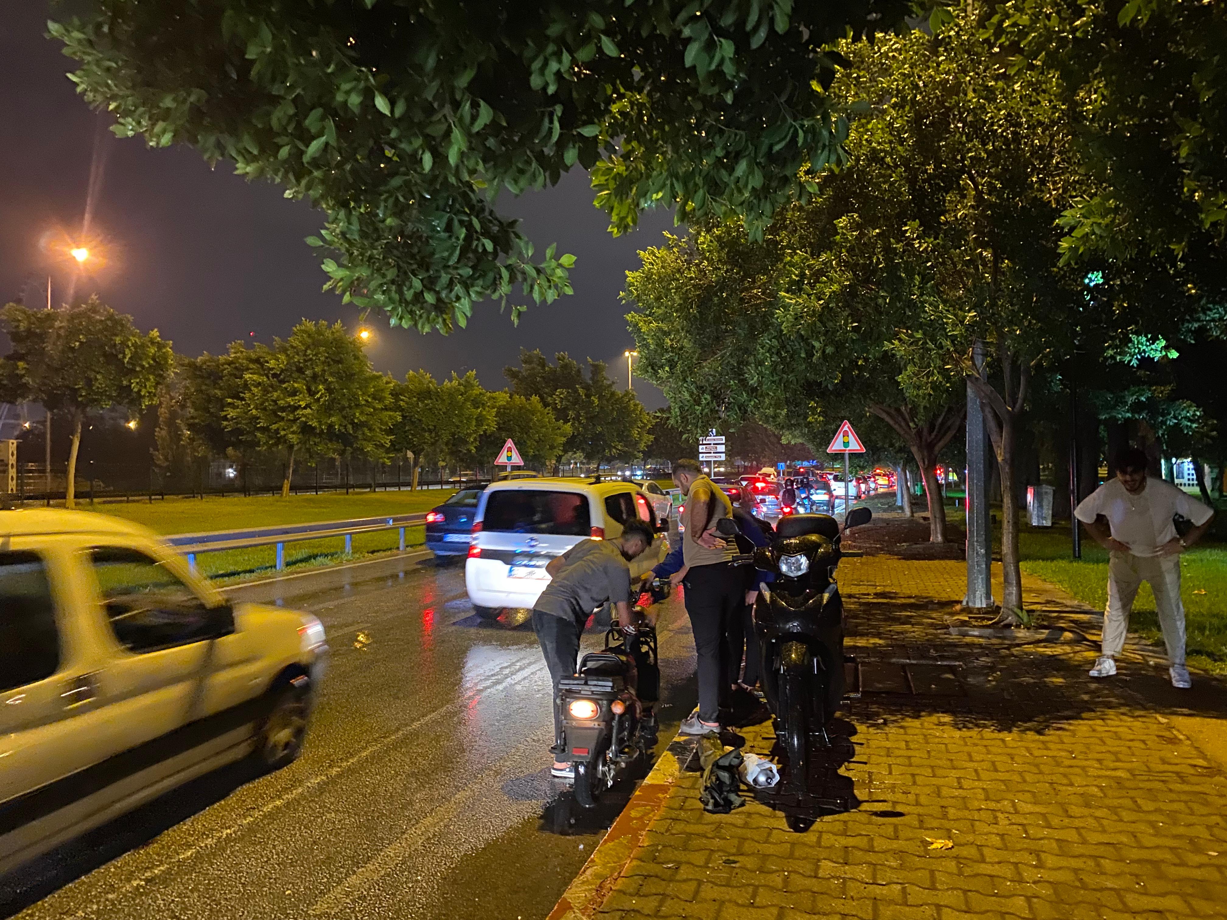 Antalya sıcaktan şikayet ederken kışı yaşadı