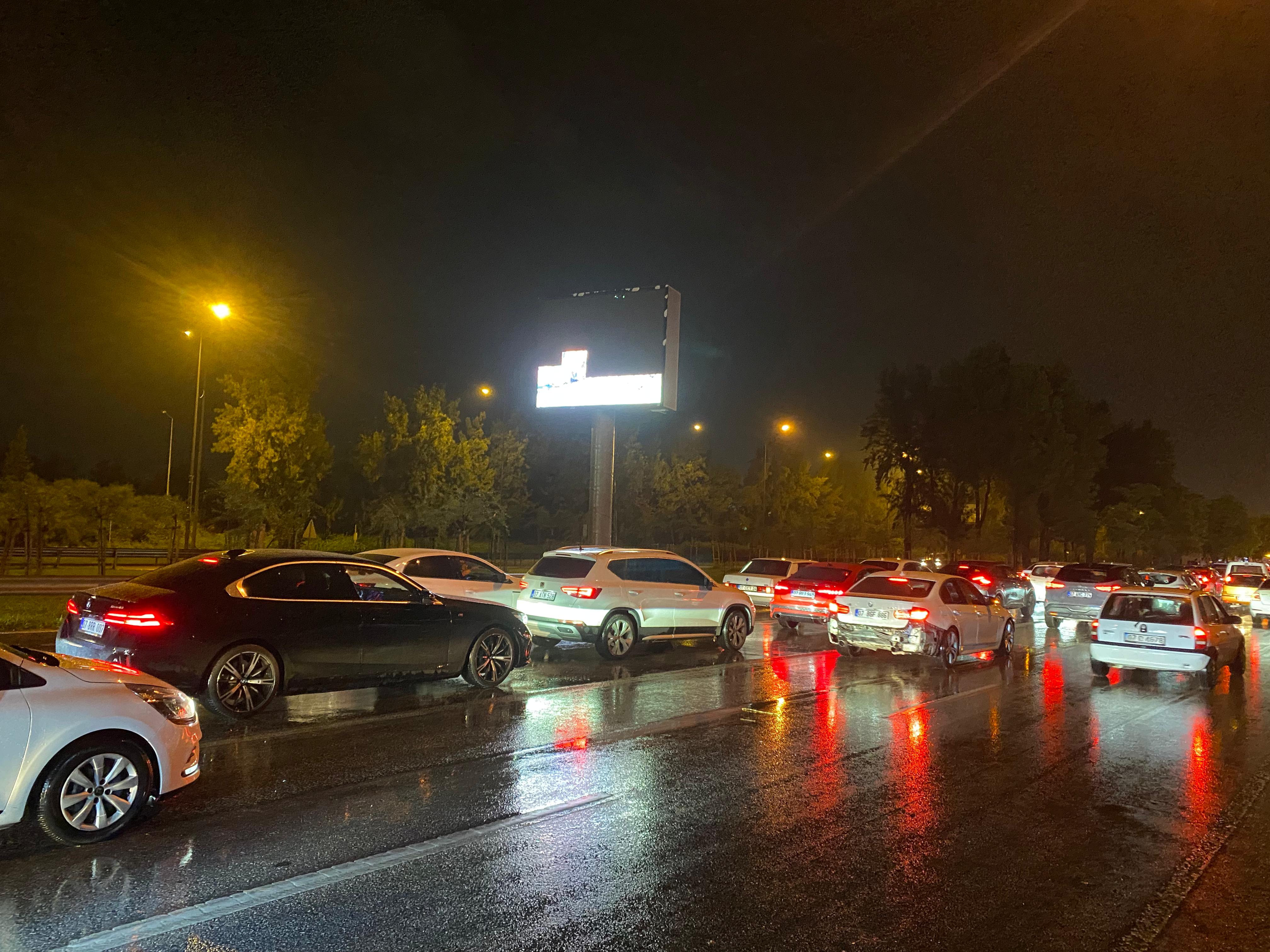 Antalya sıcaktan şikayet ederken kışı yaşadı
