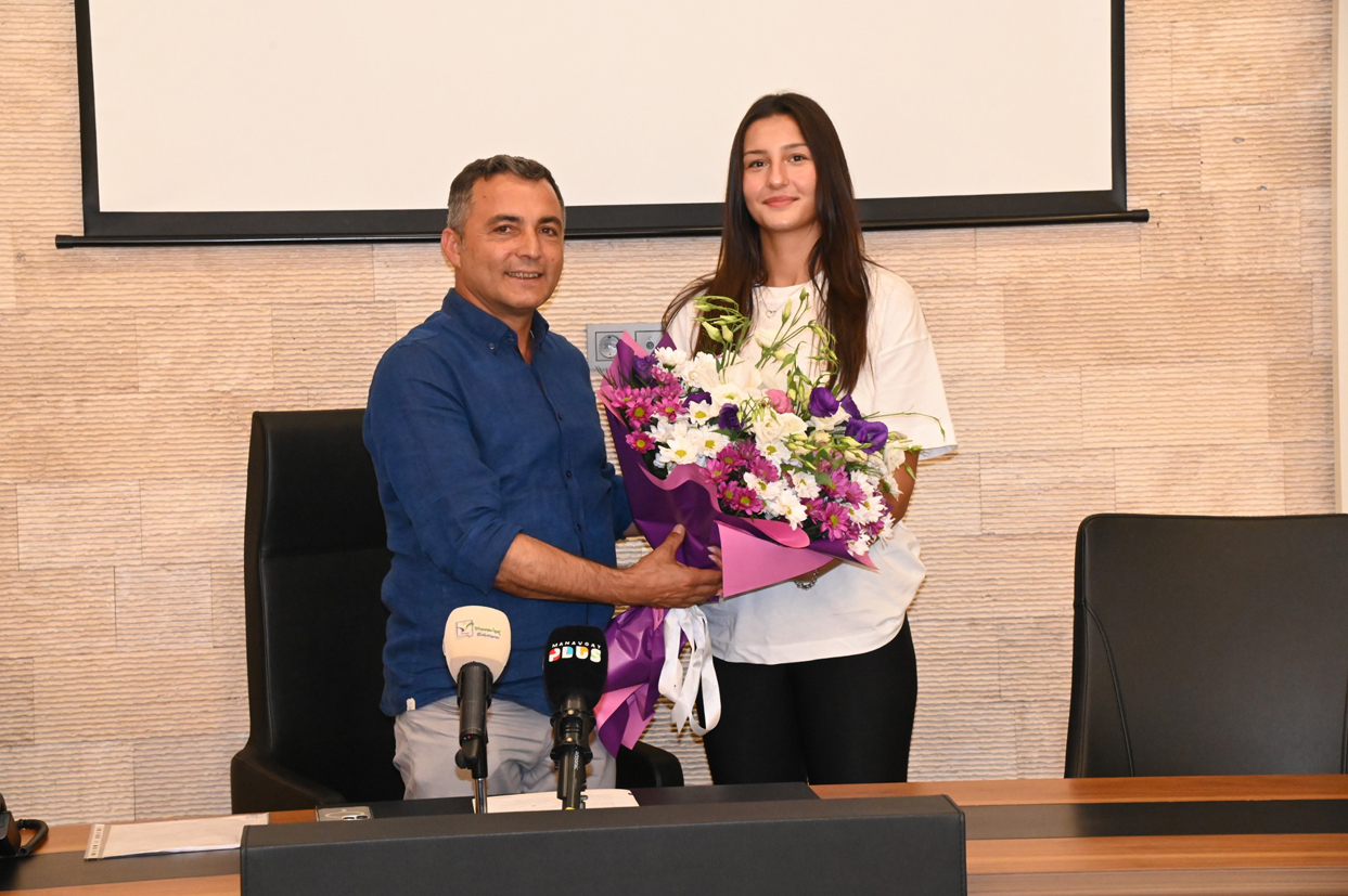 Manavgat Belediyespor Kadın Voleybol Takımı yeni sezona hazır