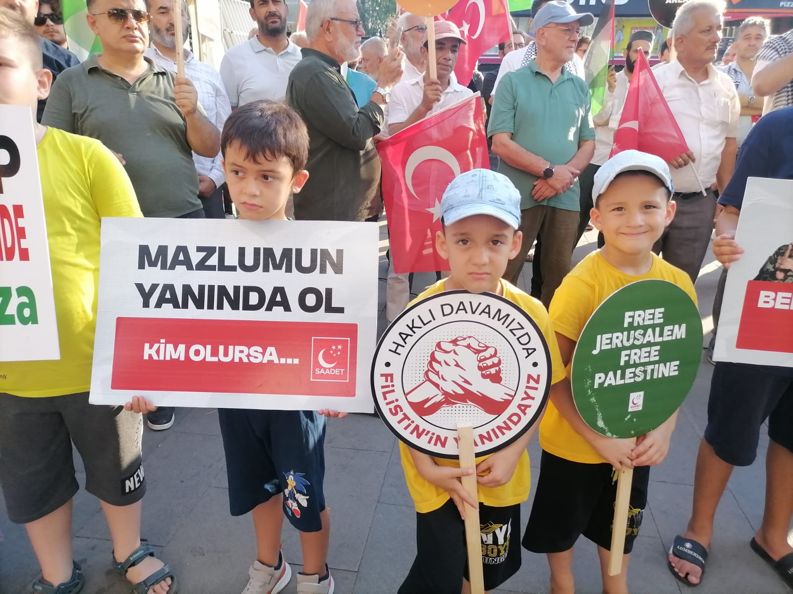 Antalya'dan Teröre Lanet Şehitlere Rahmet Sesleri Yükseldi