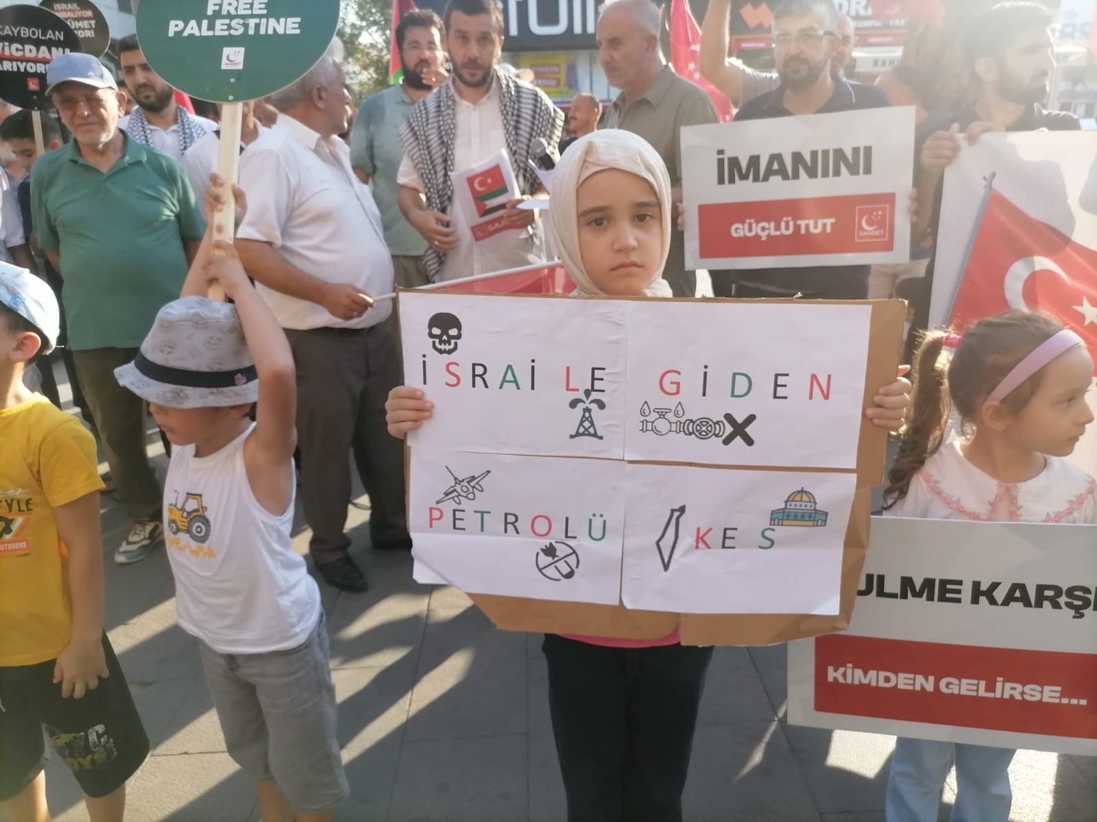 Antalya'dan Teröre Lanet Şehitlere Rahmet Sesleri Yükseldi