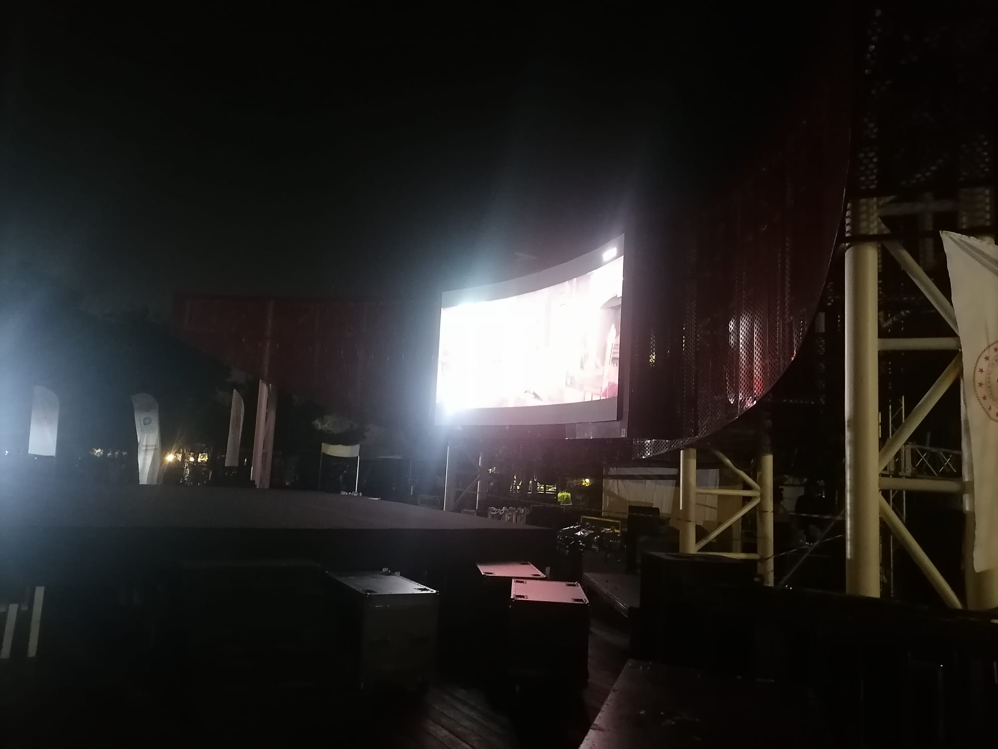Filenin Sultanlarını Dev Ekrandan İzlediler