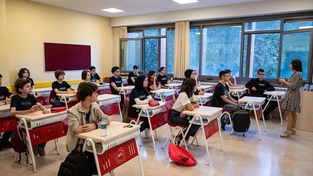 MEB'den Eğitimde Yenilik! Türkiye Yüzyılı Maarif Modeli'nin Detayları Açıklandı