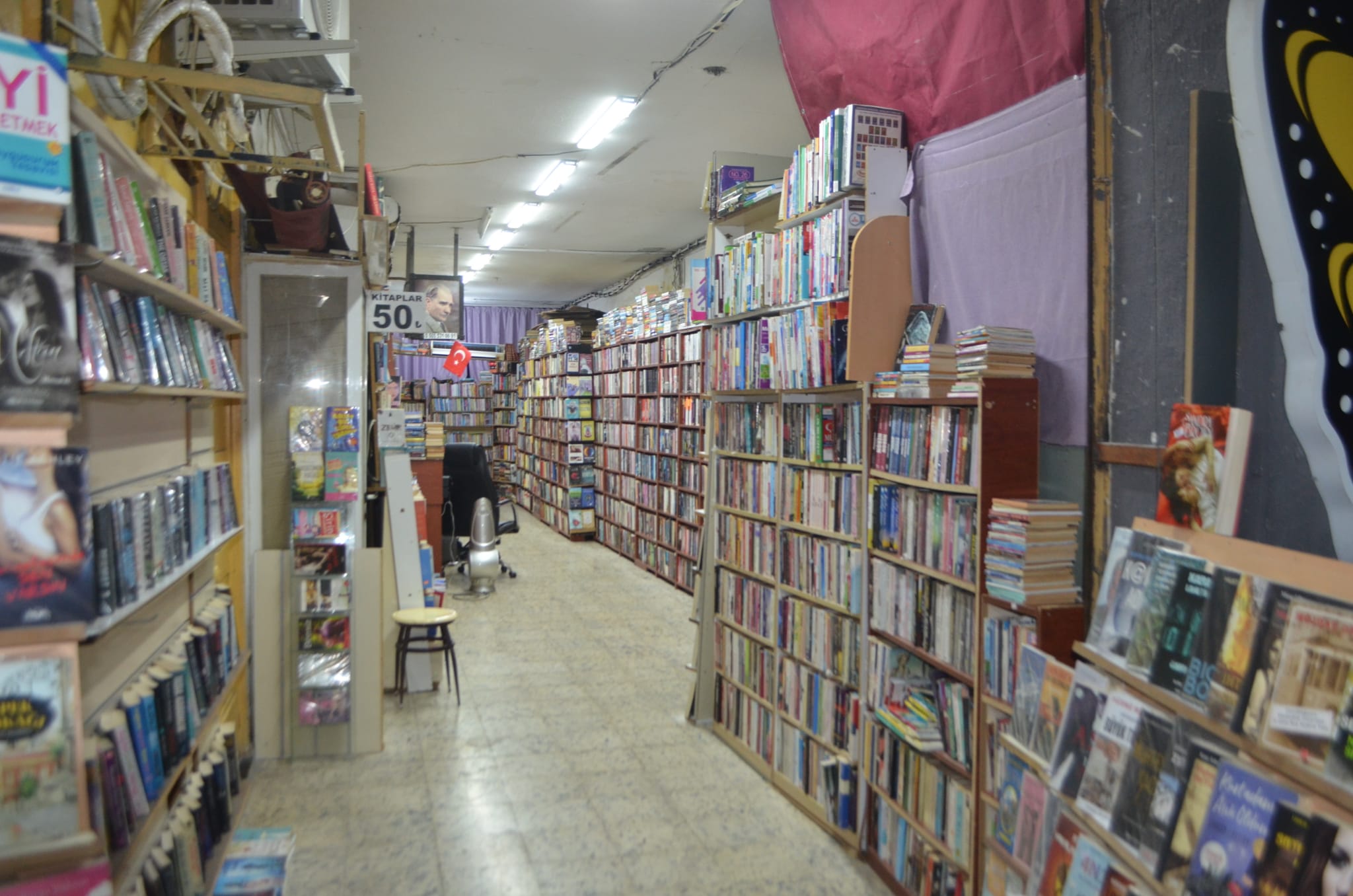 Birbirinizin Canını Okuyacağınıza Kitap Okuyun