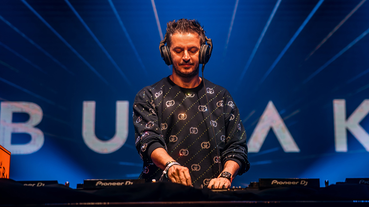 Burak Yeter, Kemer'de Unutulmaz Bir Gece Yaşatacak