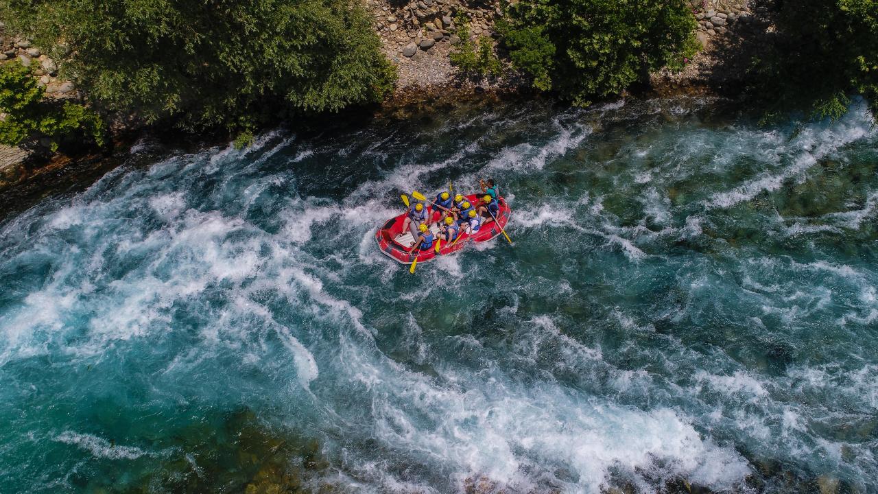 Sıcaklardan Kaçış: Antalya’da Serin Bir Gün İçin Köprülü Kanyon