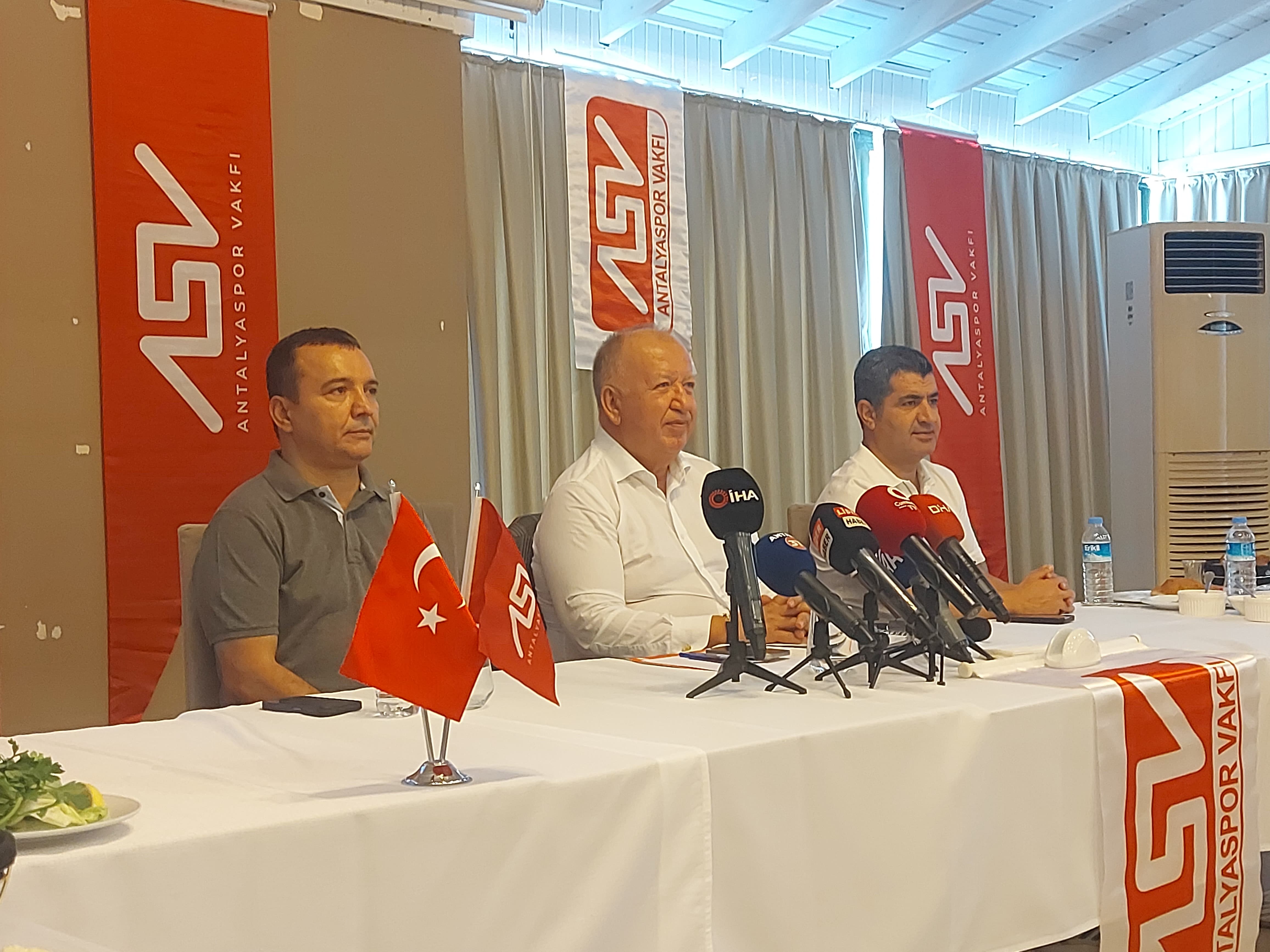 Antalyaspor Vakfı Başkanı Gültekin Gencer: 'Kendim Getirdim, Kendi Başımı Yedim"