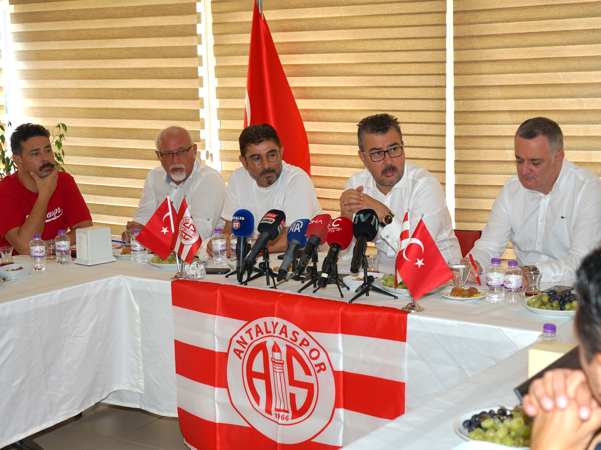 Başkan Çetin: 'Antalyaspor markadır, ranta, algıya kimse cesaret etmesin'