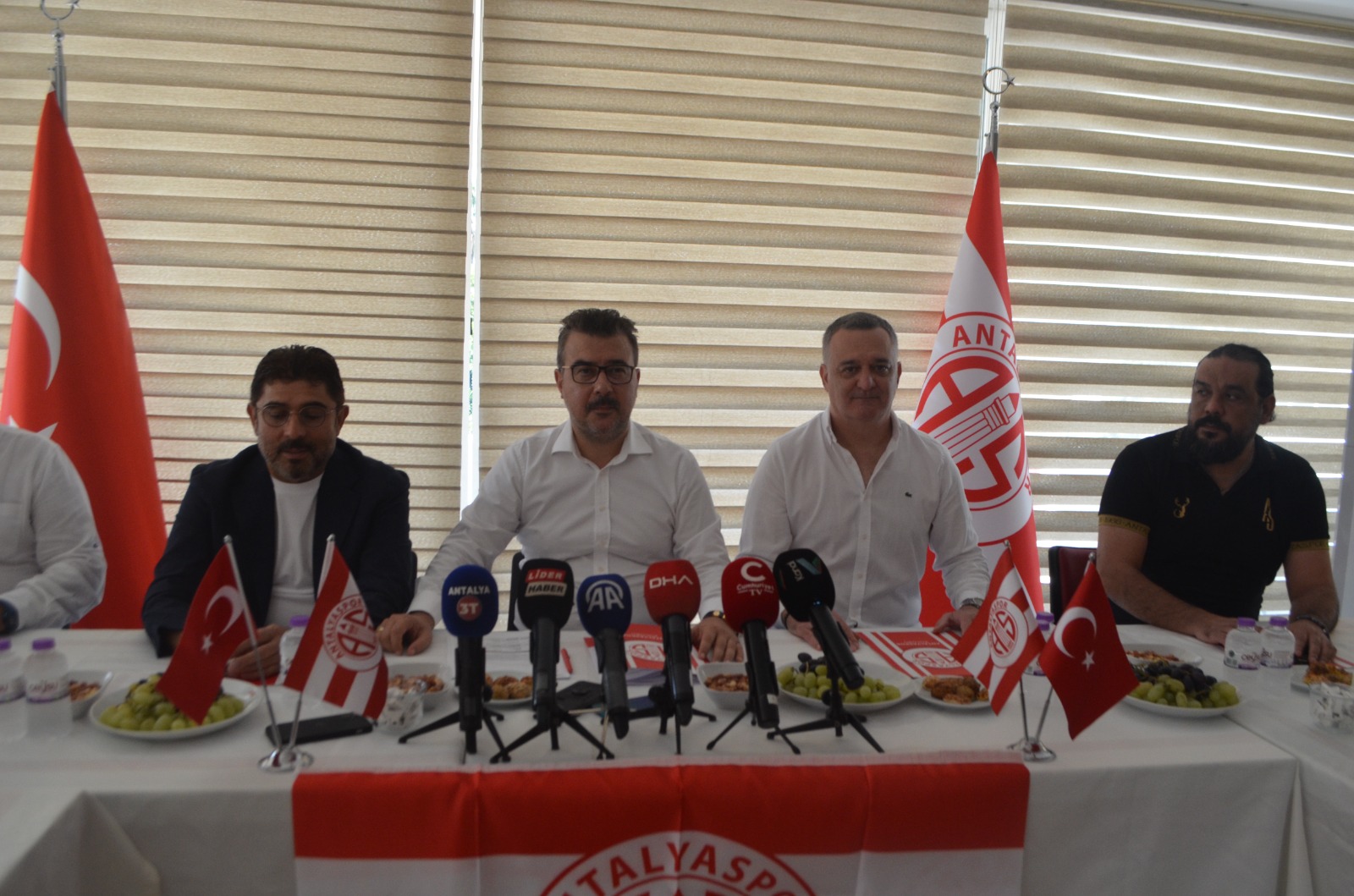 Başkan Çetin: 'Antalyaspor markadır, ranta, algıya kimse cesaret etmesin'