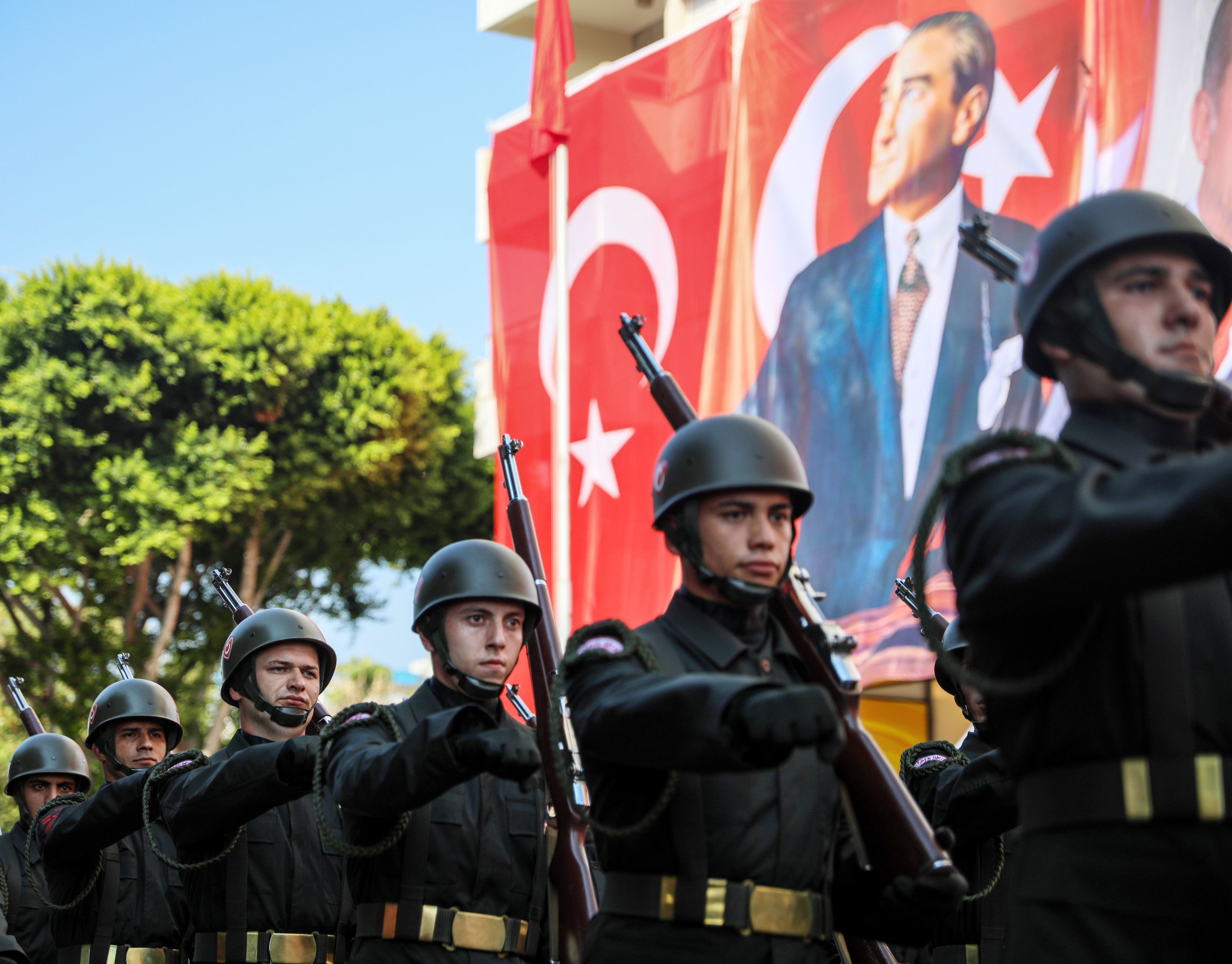 Antalya'da 30 Ağustos Zafer Bayramı Coşkuyla Kutlandı
