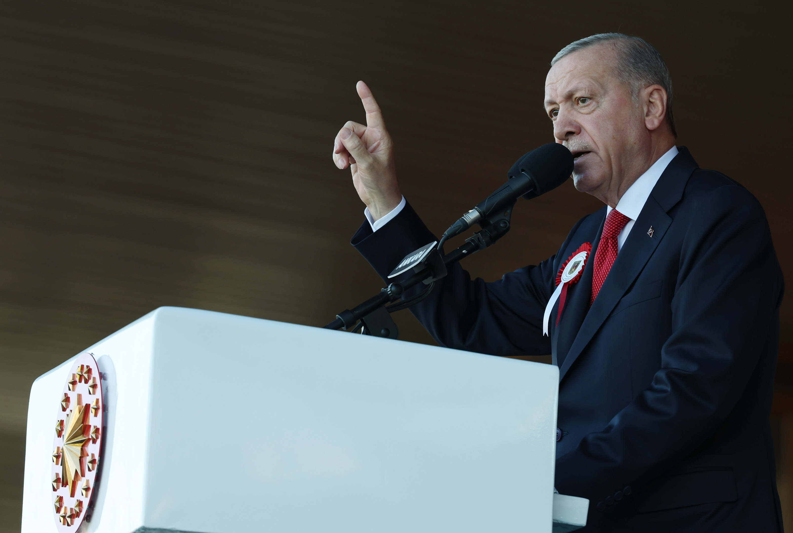 Cumhurbaşkanı Erdoğan: FETÖ'cü hainlerin ordumuzda açtığı tahribatı kısa sürede telafi ettik