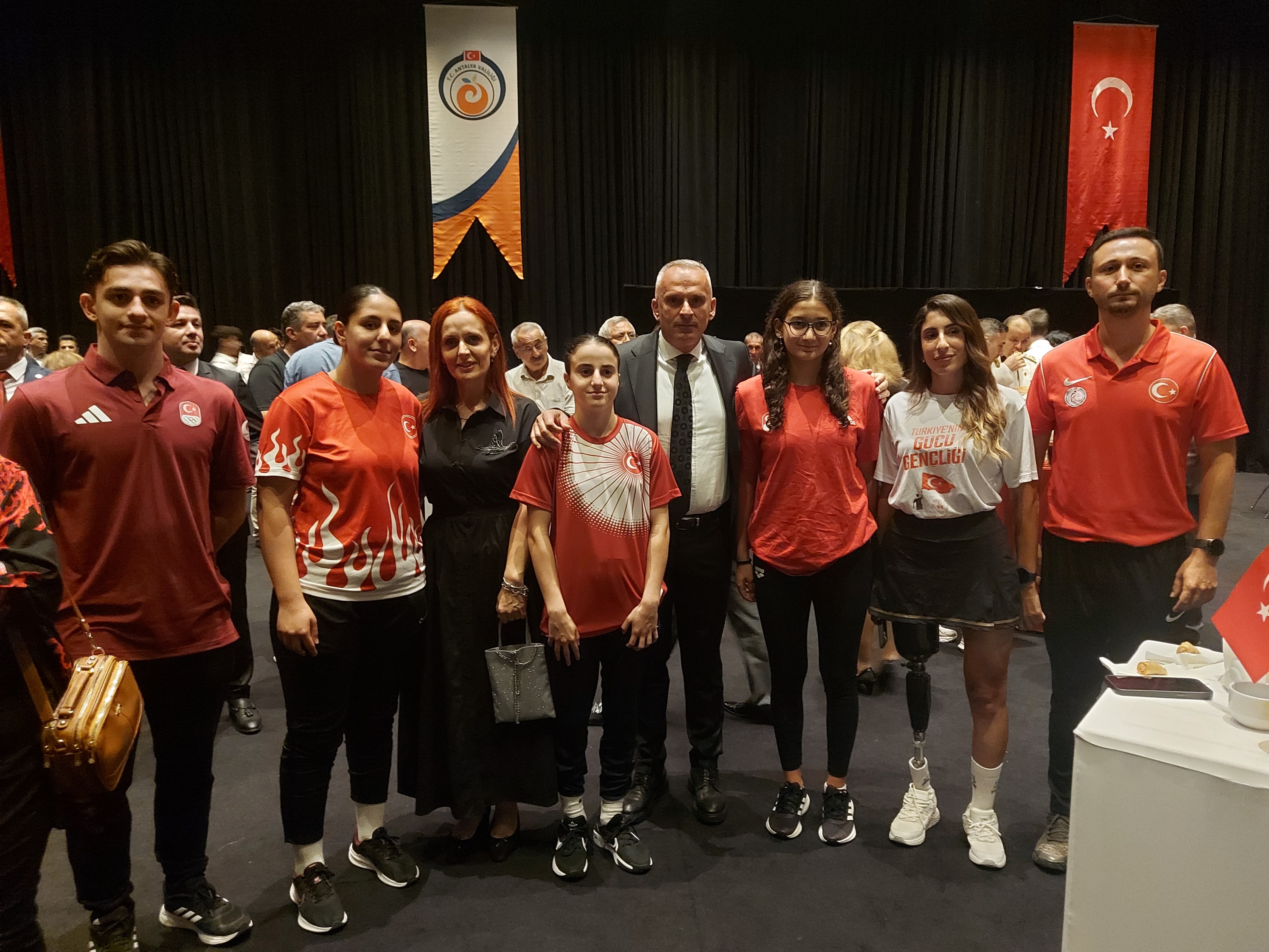 Antalya Valiliğinden Zafer Bayramı Resepsiyonu