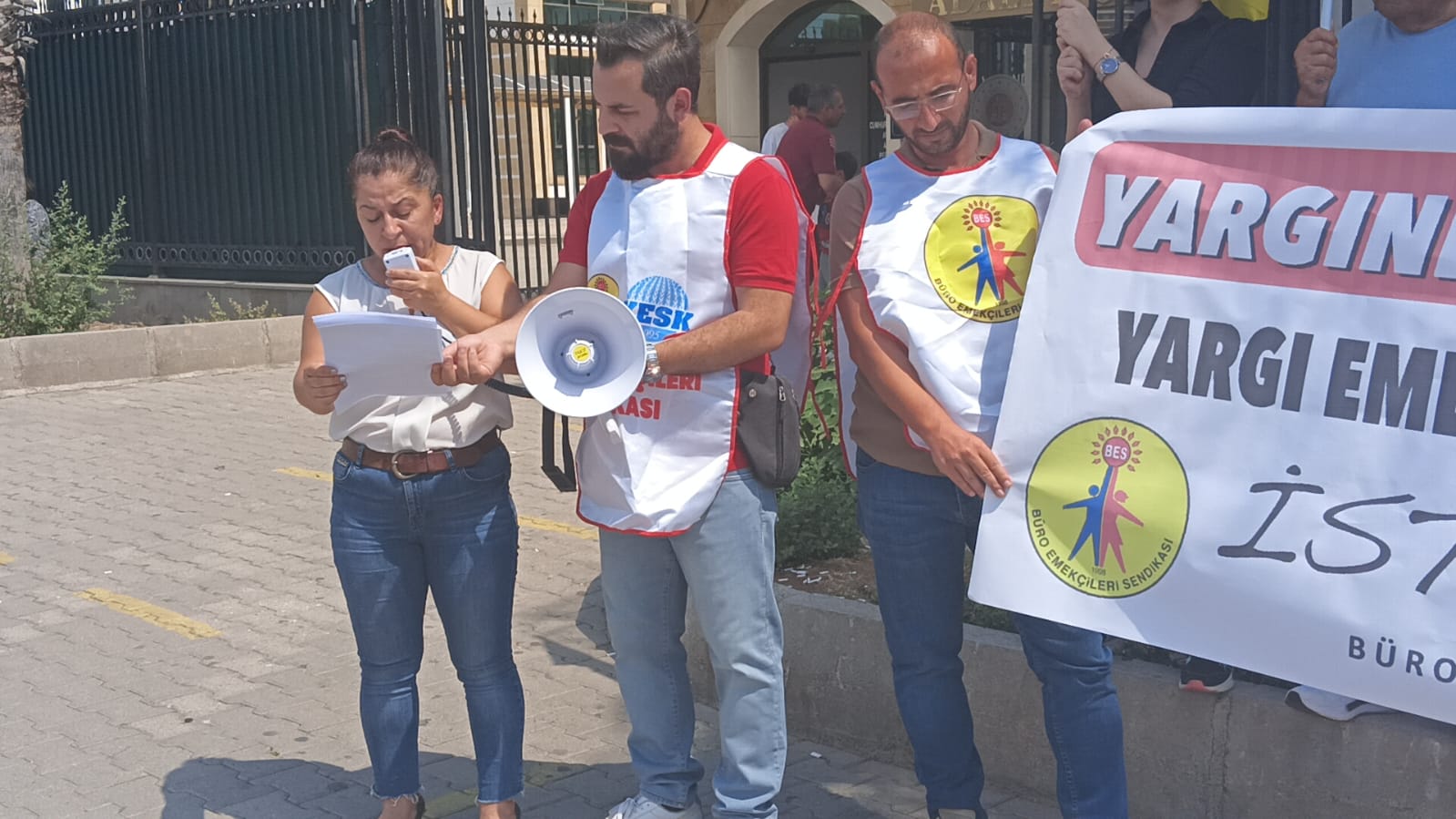 Yargı yılı açılıyor yargı emekçileri artık yeter diyor!