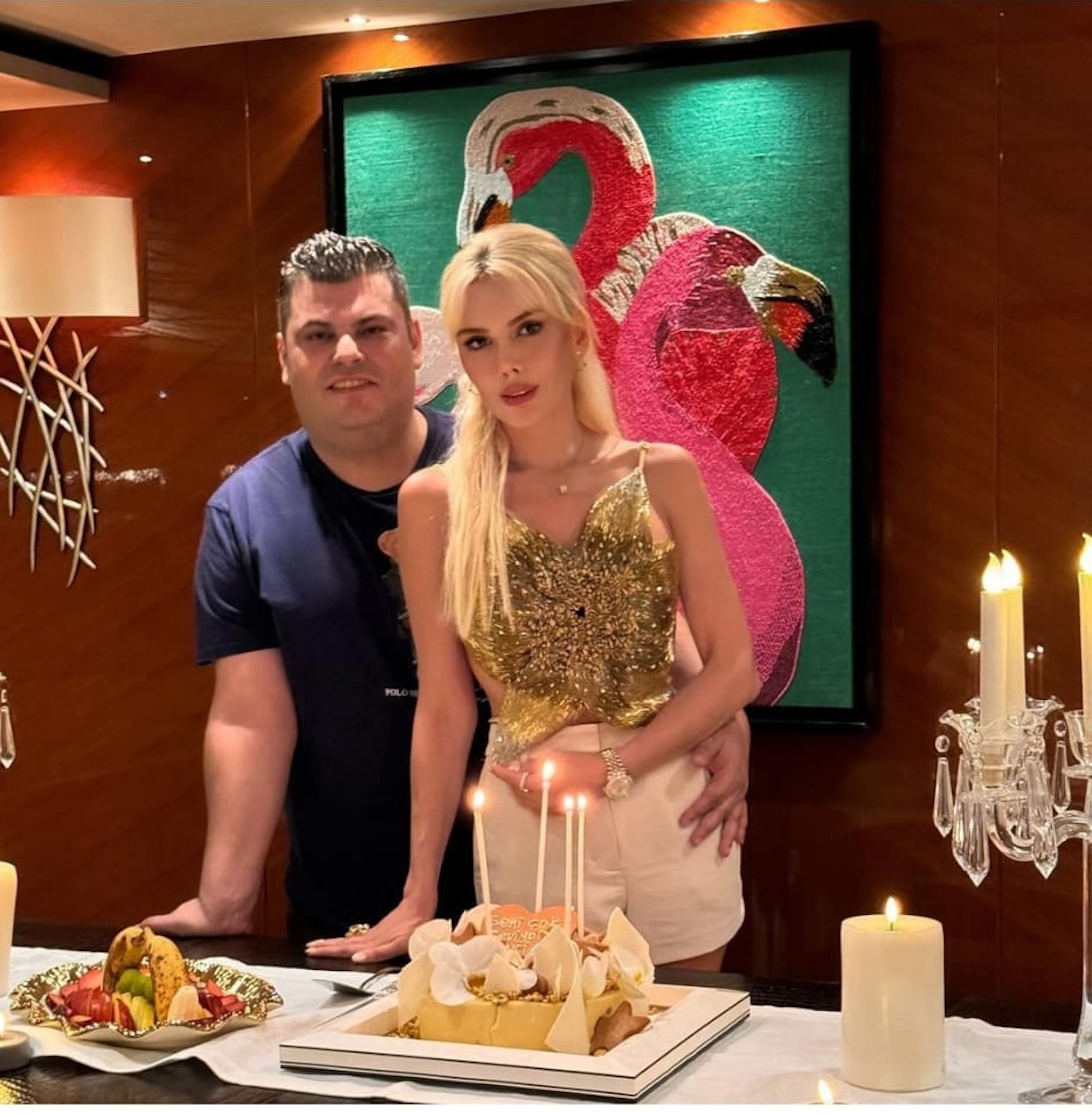 Elif İnci Aras’a bol pastalı doğum günü kutlaması