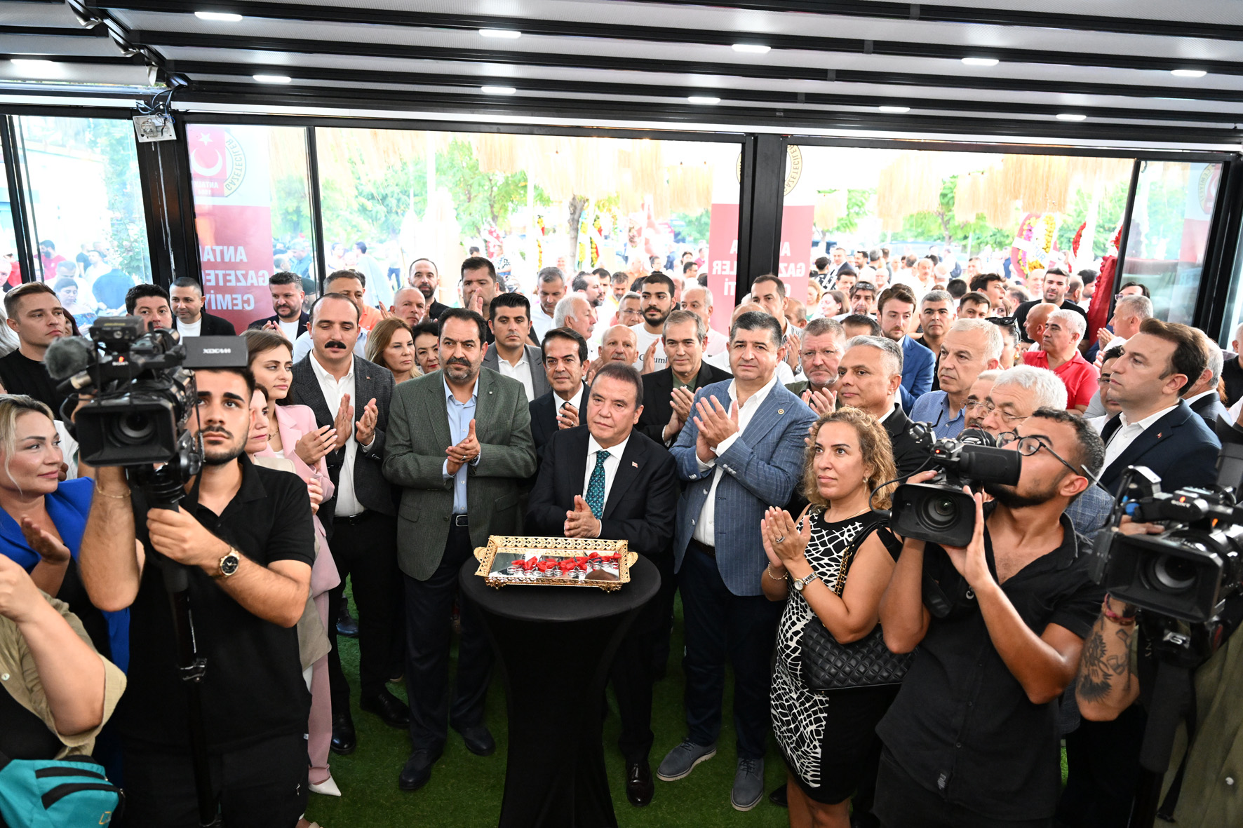Antalya Gazeteciler Cemiyeti Sosyal Tesisi Jade Cafe açıldı