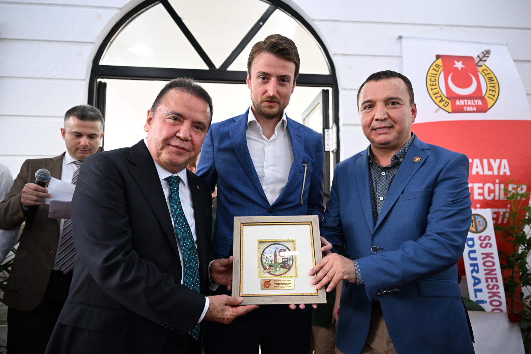 Antalya Gazeteciler Cemiyeti Sosyal Tesisi Jade Cafe açıldı