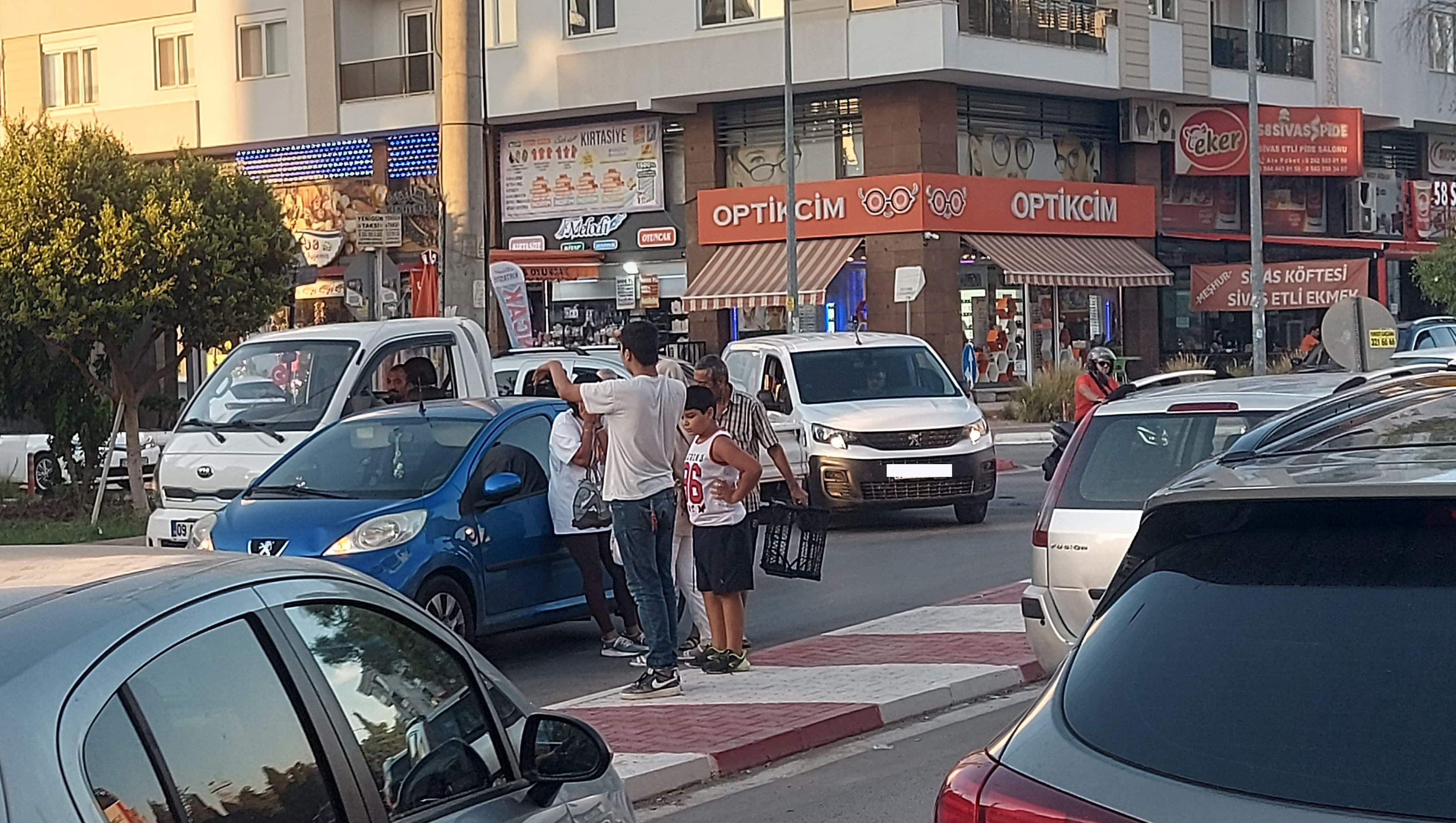 Kaza geliyorum demedi