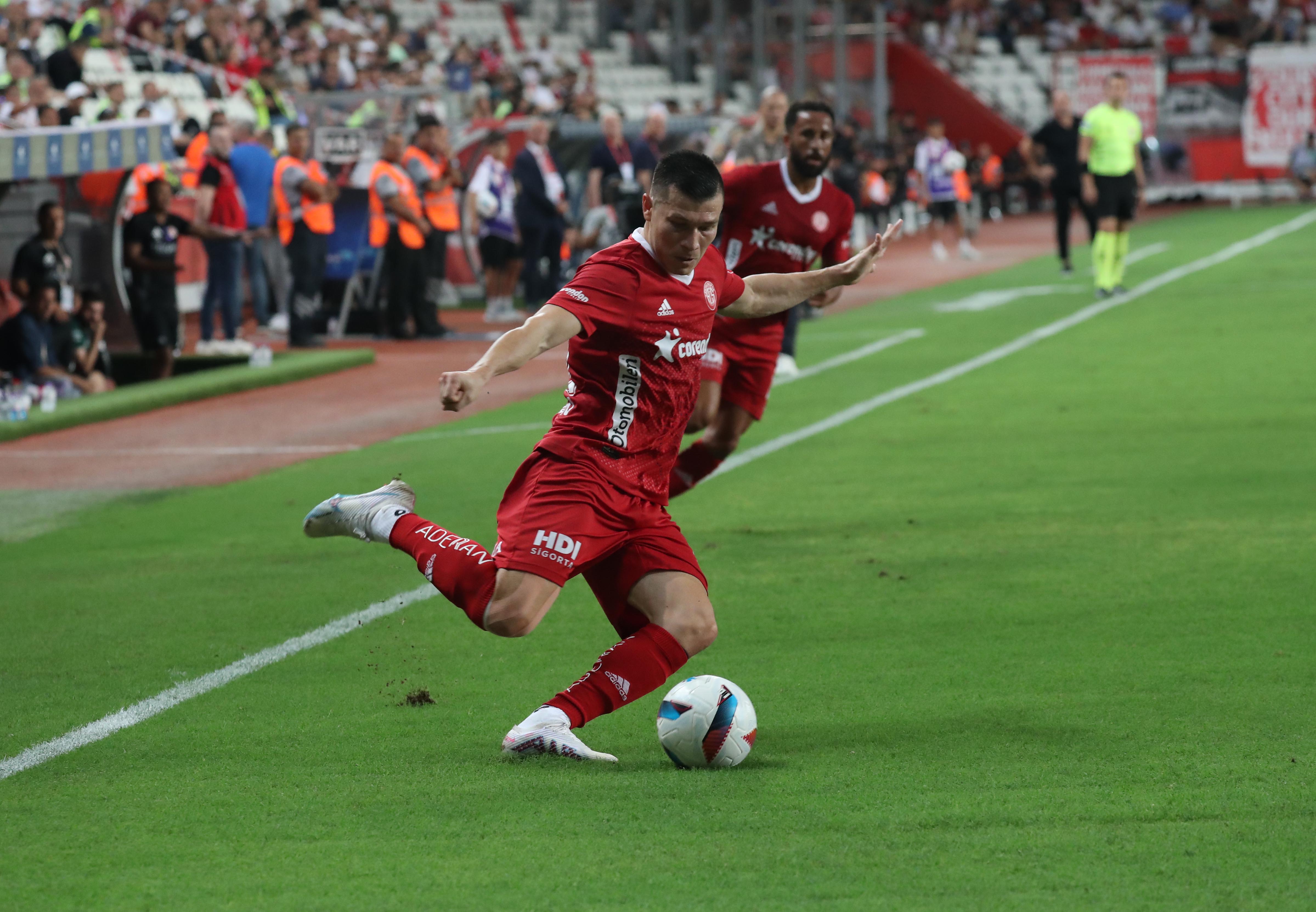 Antalyaspor Uzatmalarda Samudio ile Kazandı 2-1 