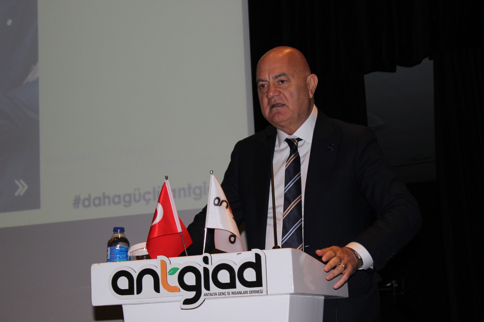 Çağatay Özdoğru: ‘Dijitalleşme süreçleri iş dünyasına entegre edilmeli’