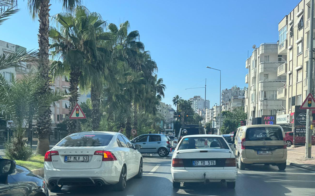 Burhanettin Onat Caddesi'nde Sabah Kazası