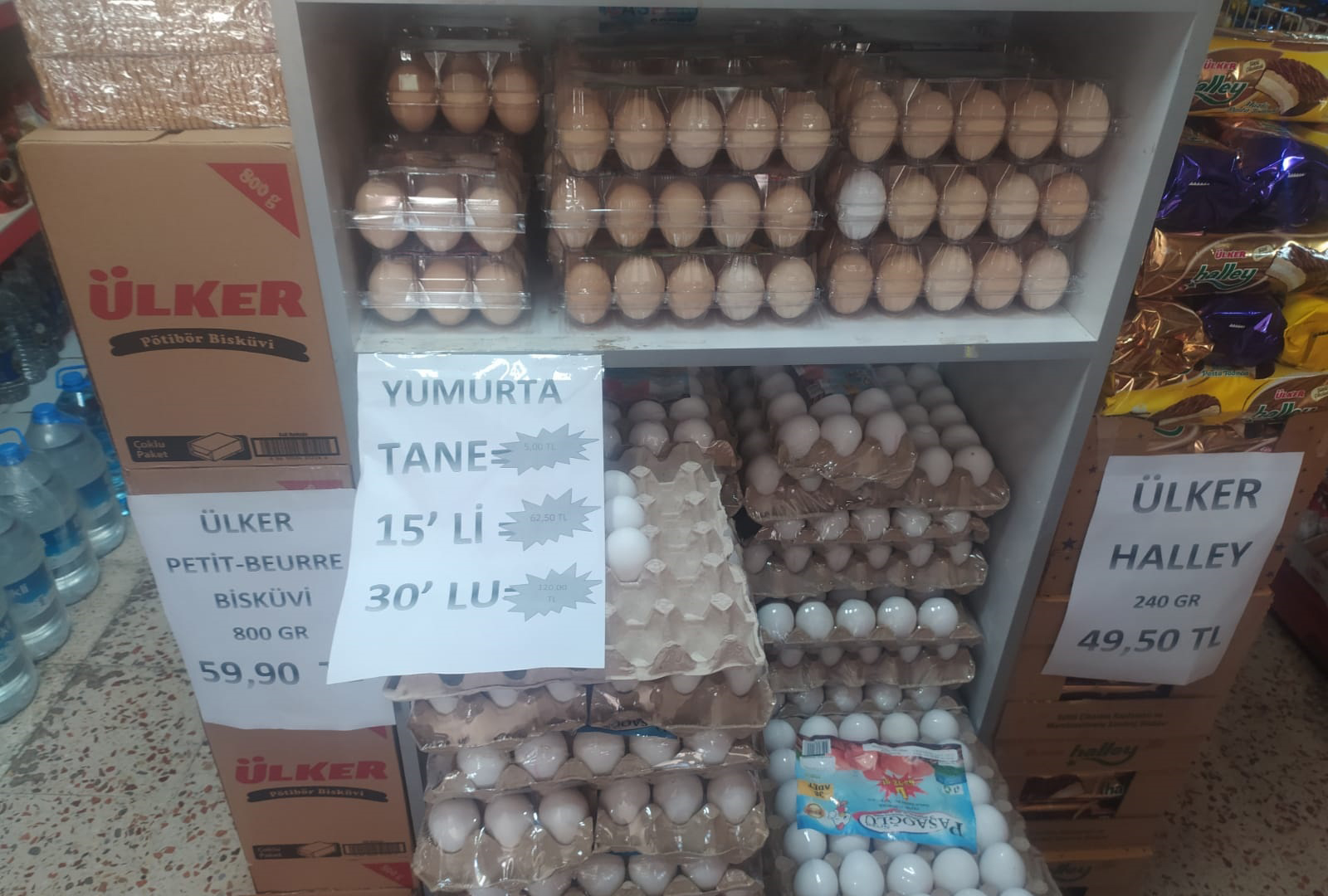 Yumurta Fiyatları Zamlandı: Hem Tüketici Hem Satıcı Zor Durumda
