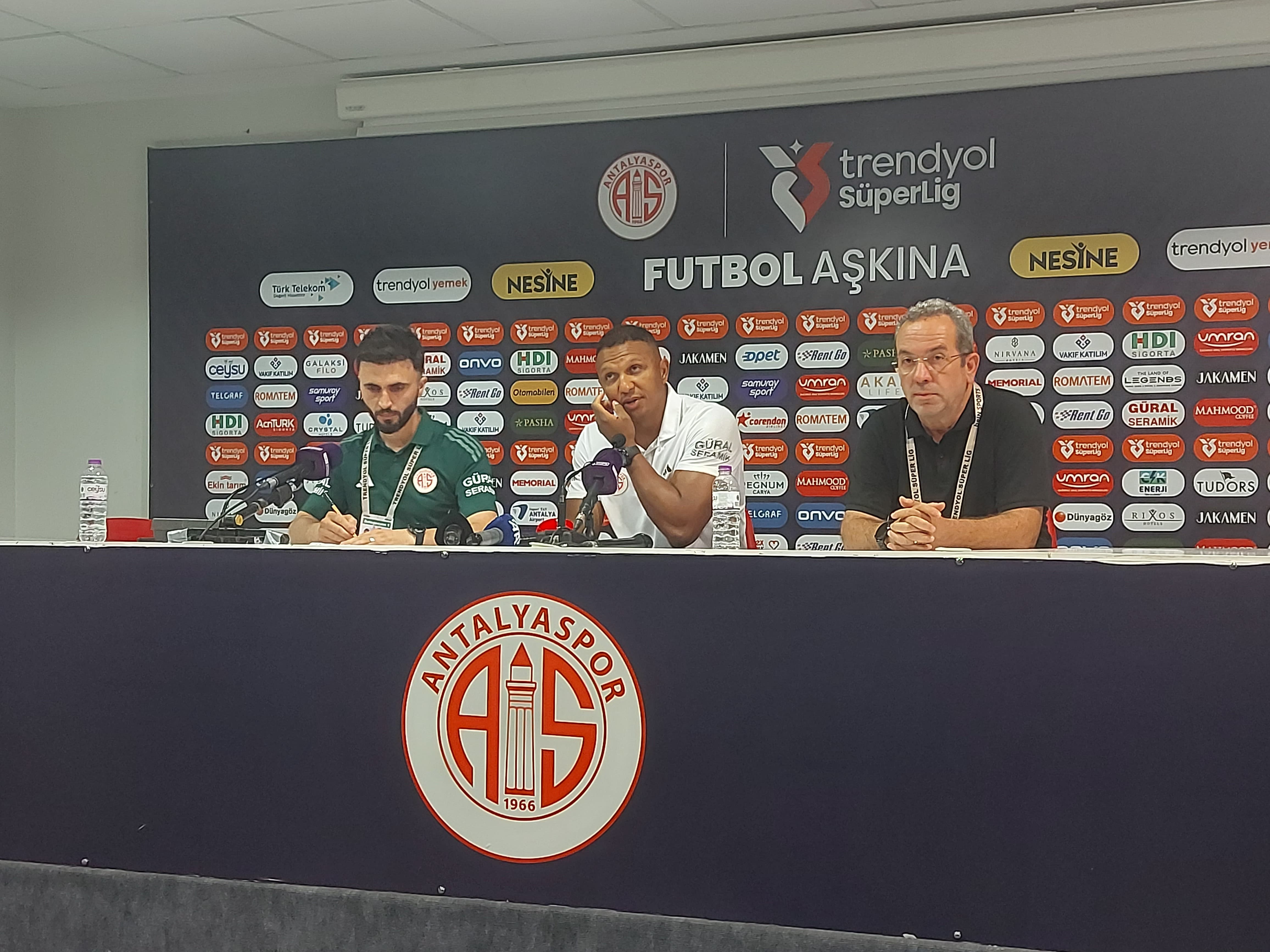 Aurelio: "Güzel Bir Maç Çıkardık, Küçük Hatalar Sonucu Belirledi"