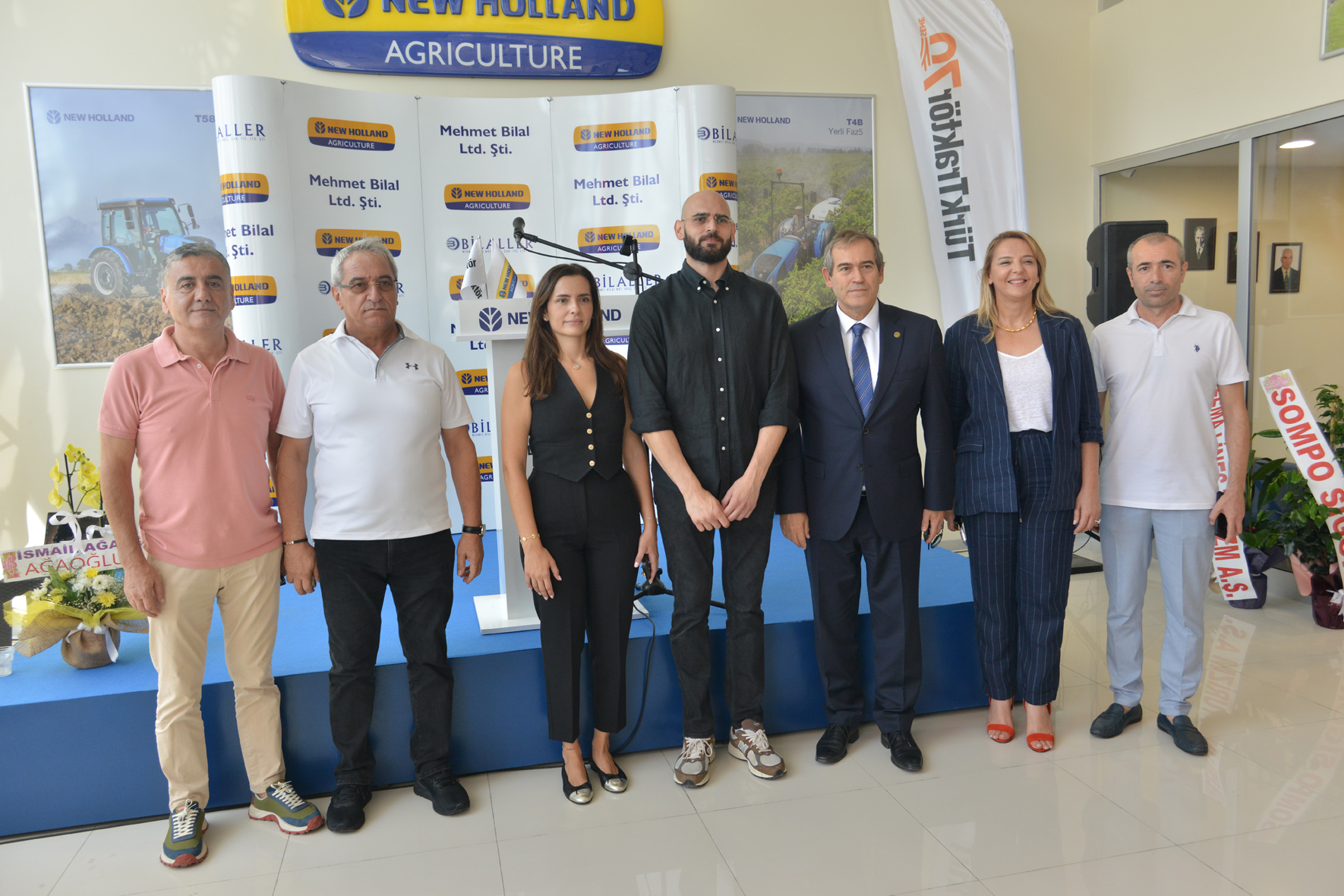 Bilal’den Finike’ye Yeni Yatırım! New Holland 3S Plaza Açıldı