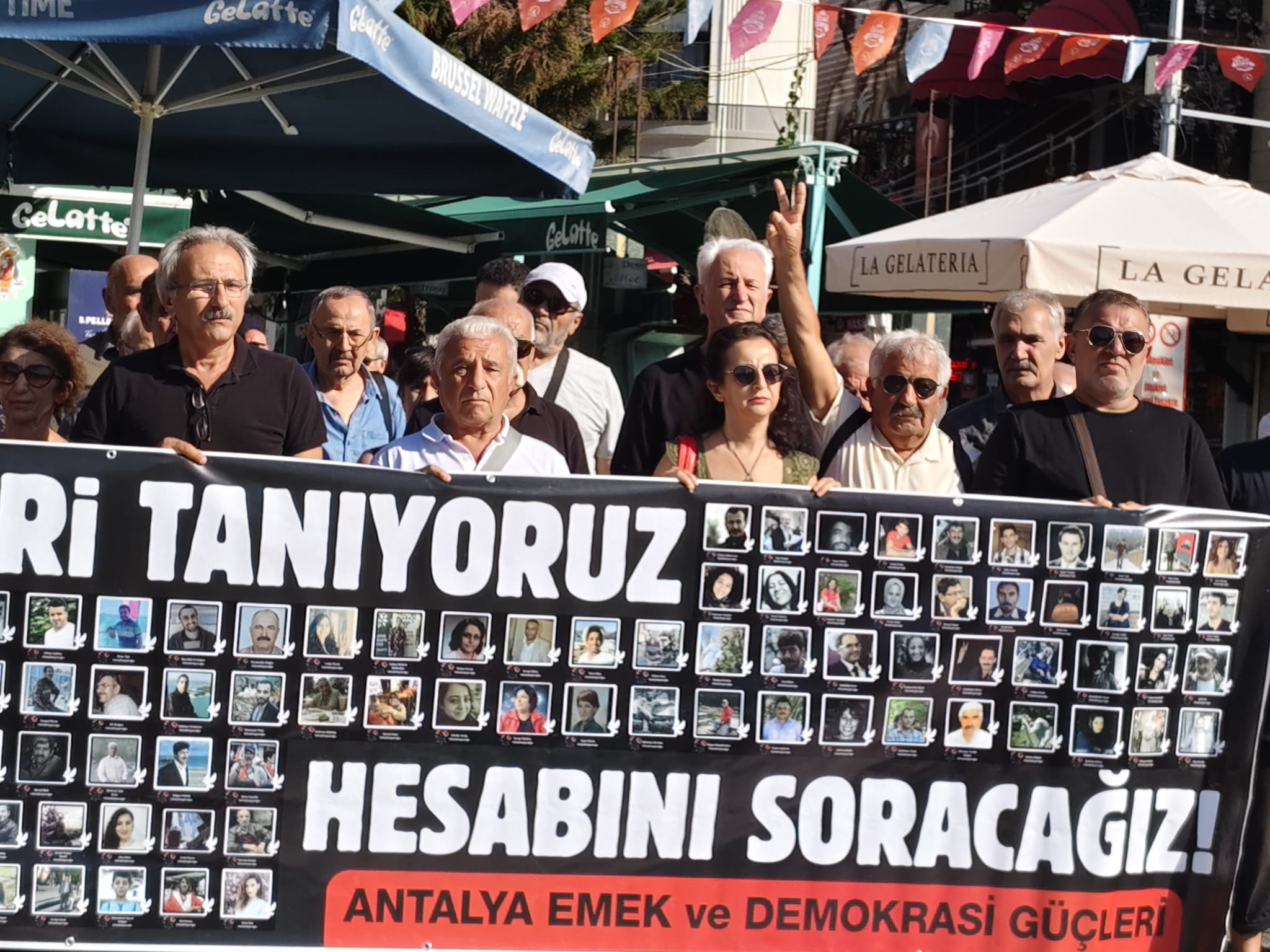 Antalya'da 10 Ekim Ankara Gar Katliamı Anıldı: Adalet Mücadelesi Devam Ediyor