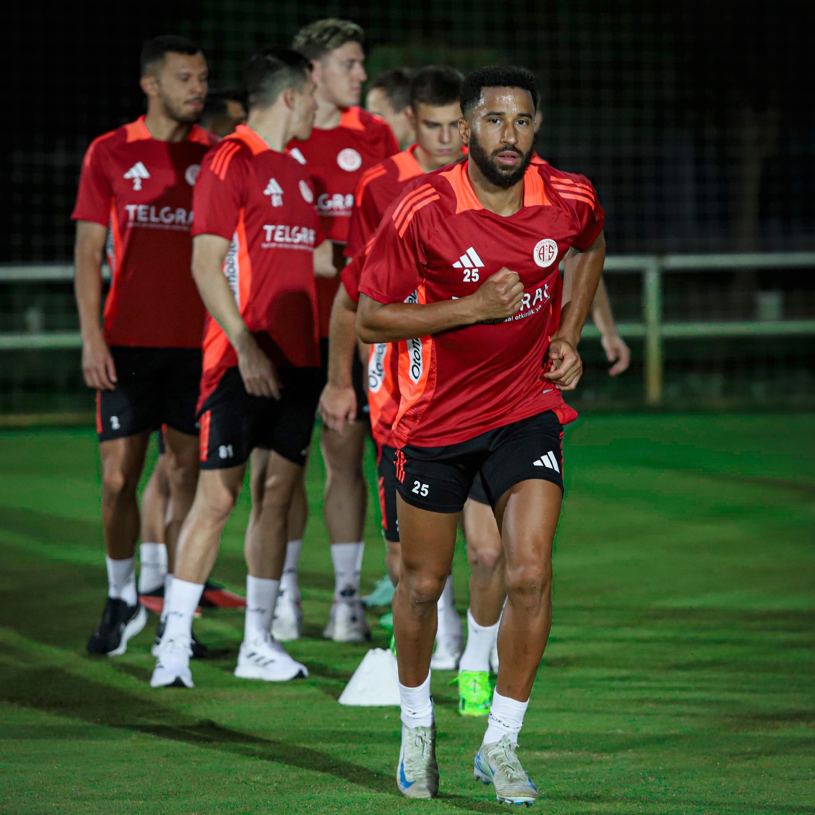 Antalyaspor'da mesai başladı