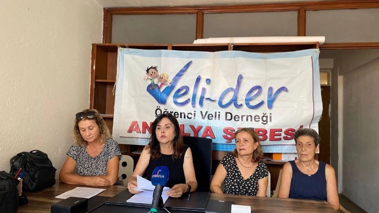 Tülin Koç: ‘Katillere, tacizcilere, cezasızlığa karşı yetkilileri göreve davet ediyoruz’