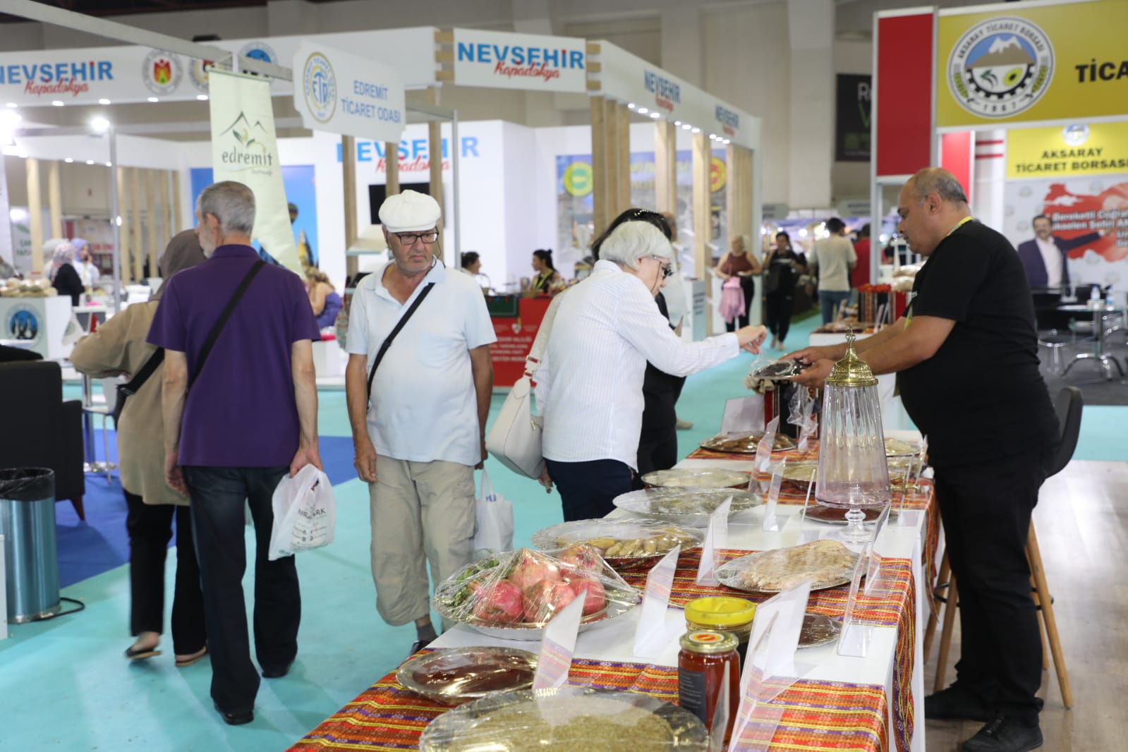 YÖREX’de Gaziantep Standı Ziyaretçilerin Gözdesi