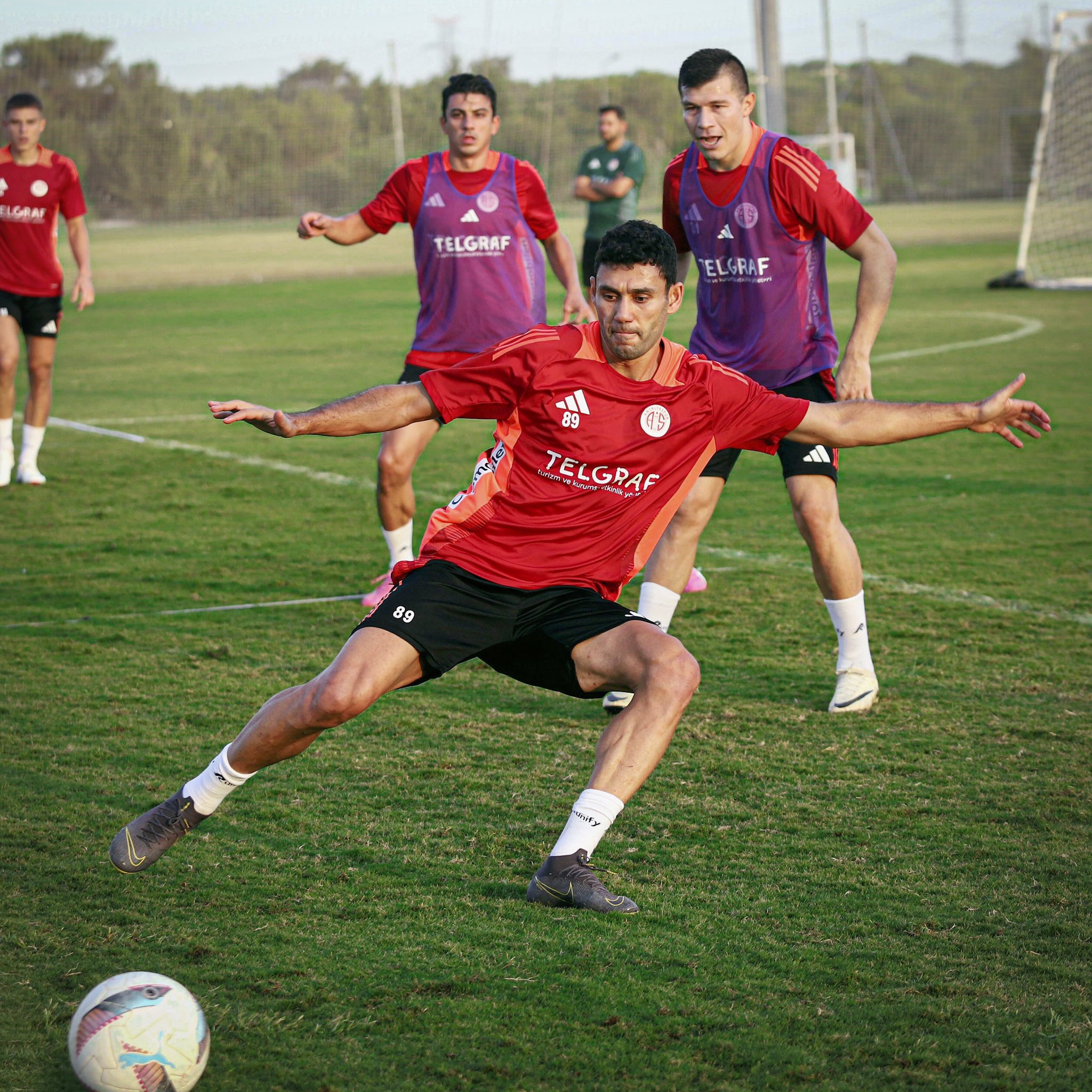 Antalyaspor hazırlıklarını aralıksız sürdürüyor